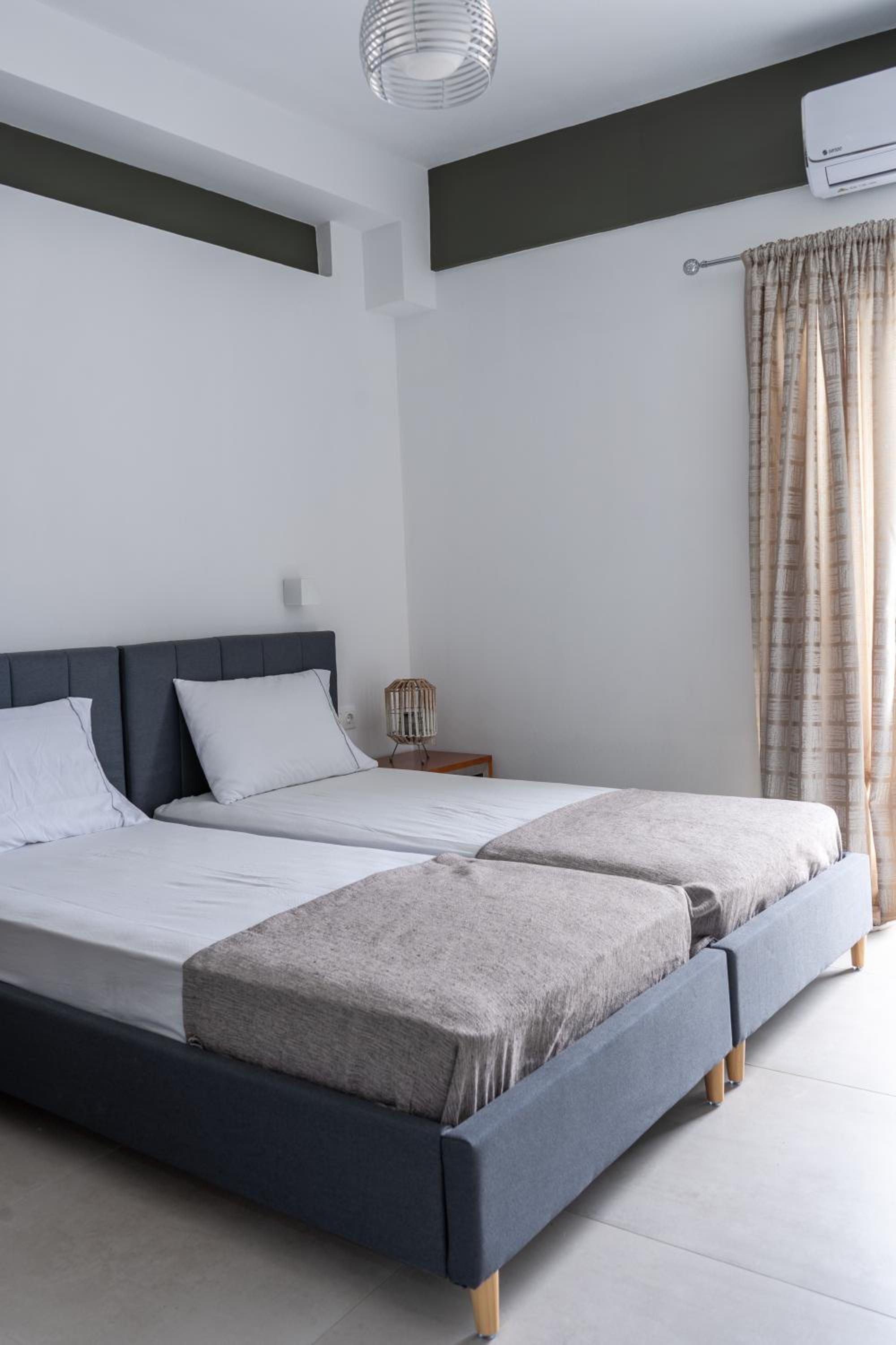 Deluxe Twin Room with Sea View photo 2
