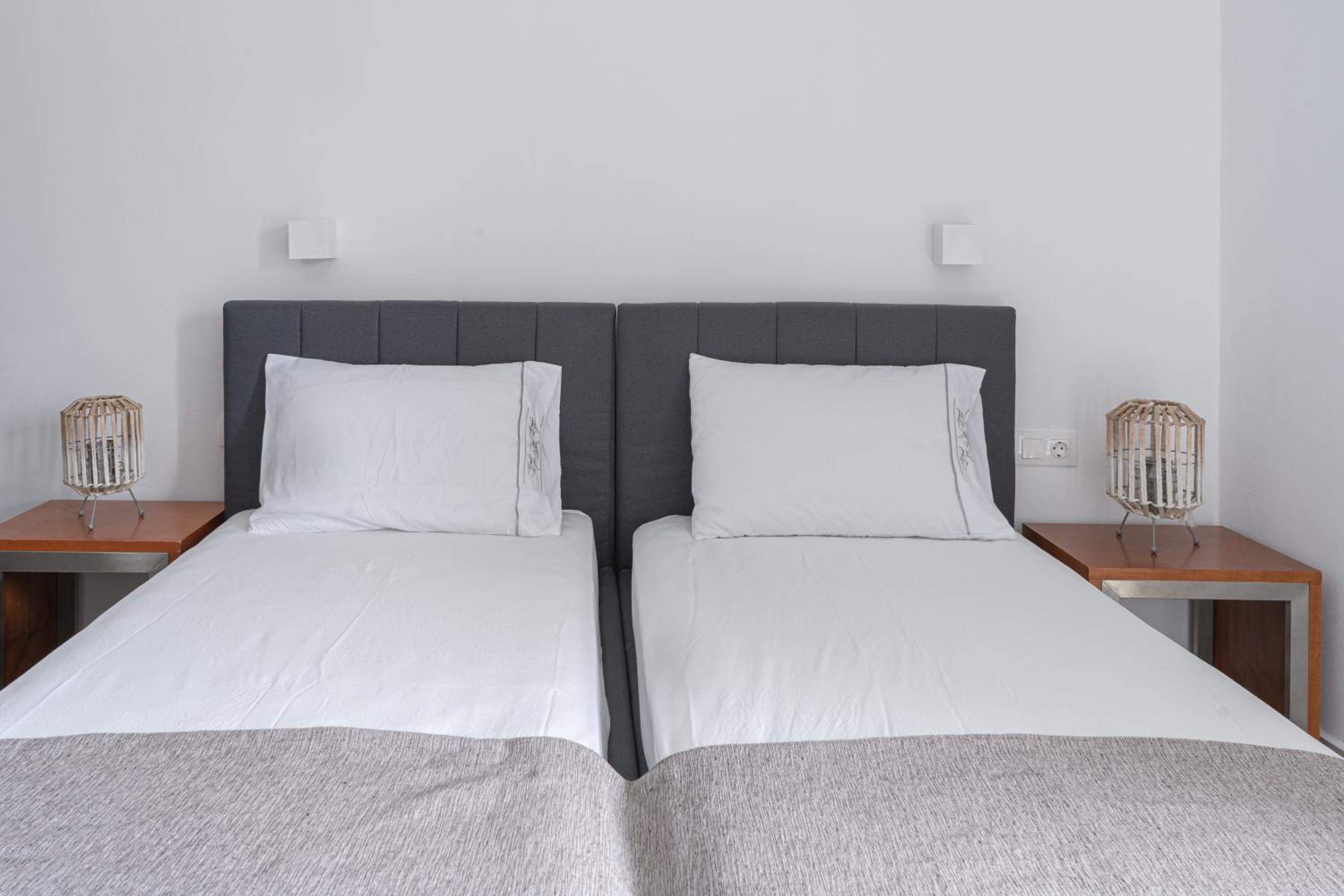 Deluxe Twin Room with Sea View photo 1
