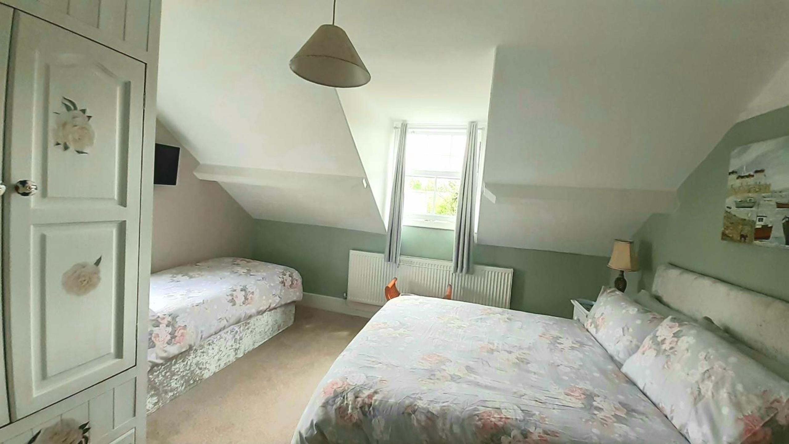 Superior Triple Room - Photo 13
