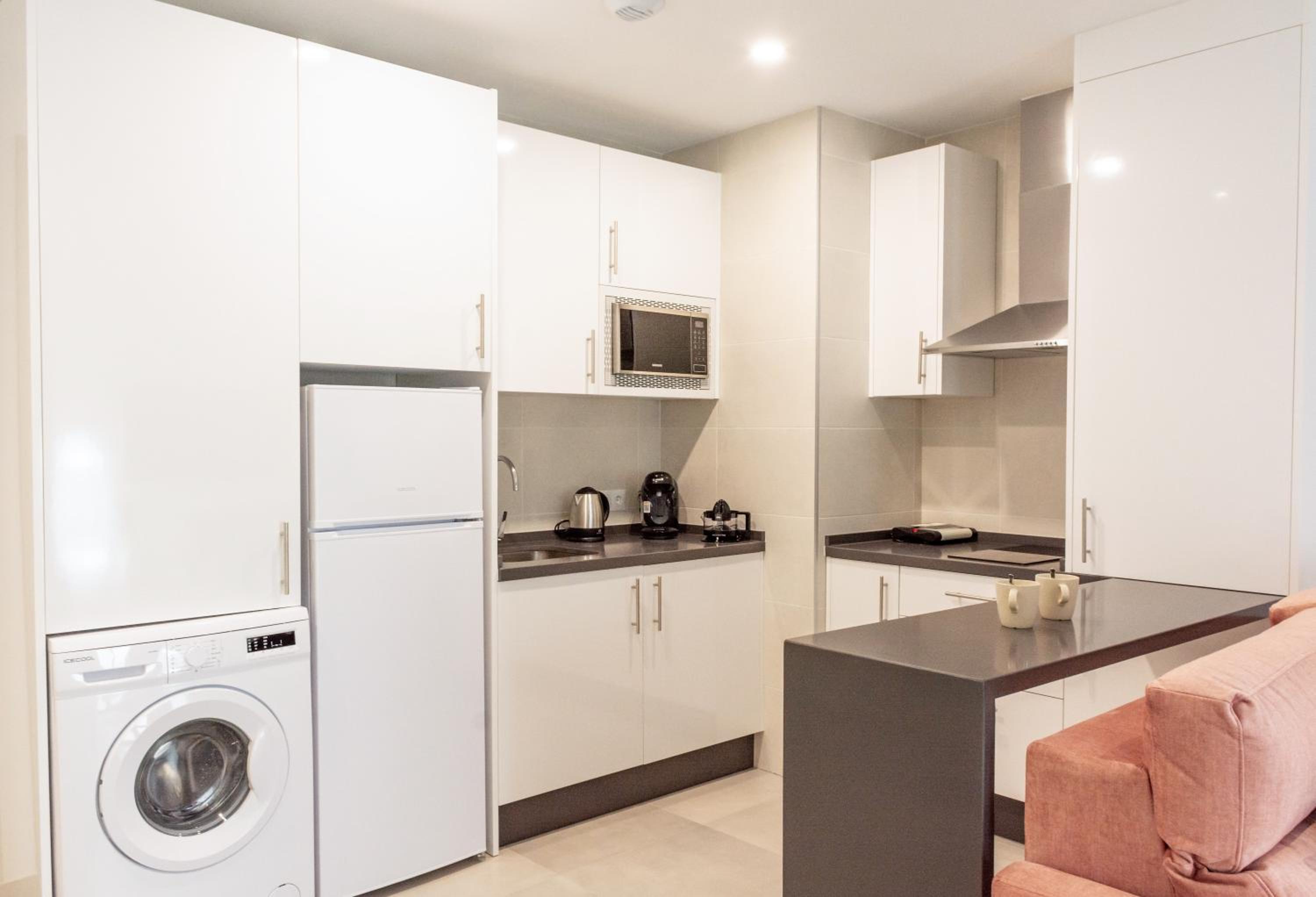 One-Bedroom Apartment - Photo 14
