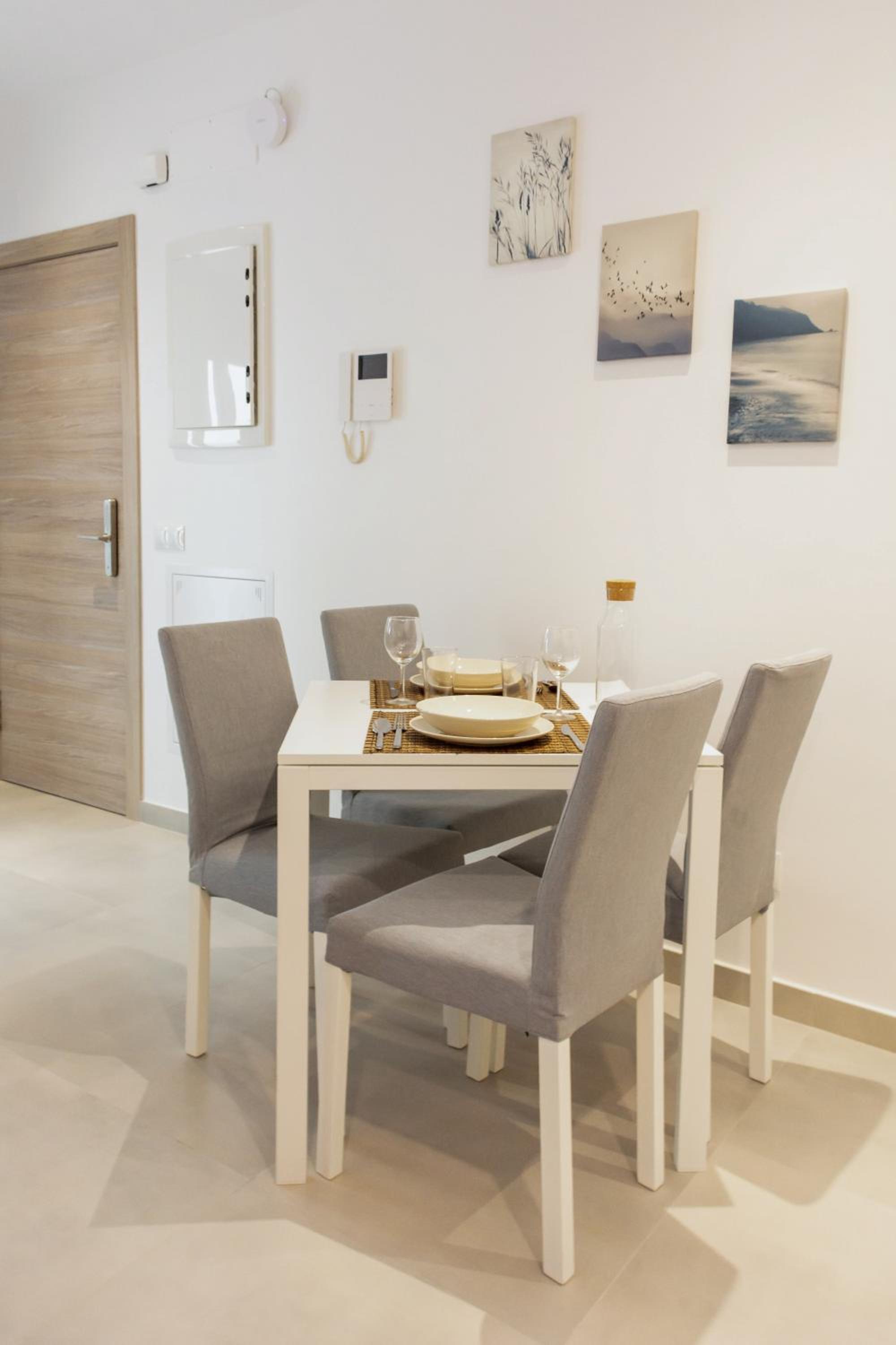 One-Bedroom Apartment - Photo 17
