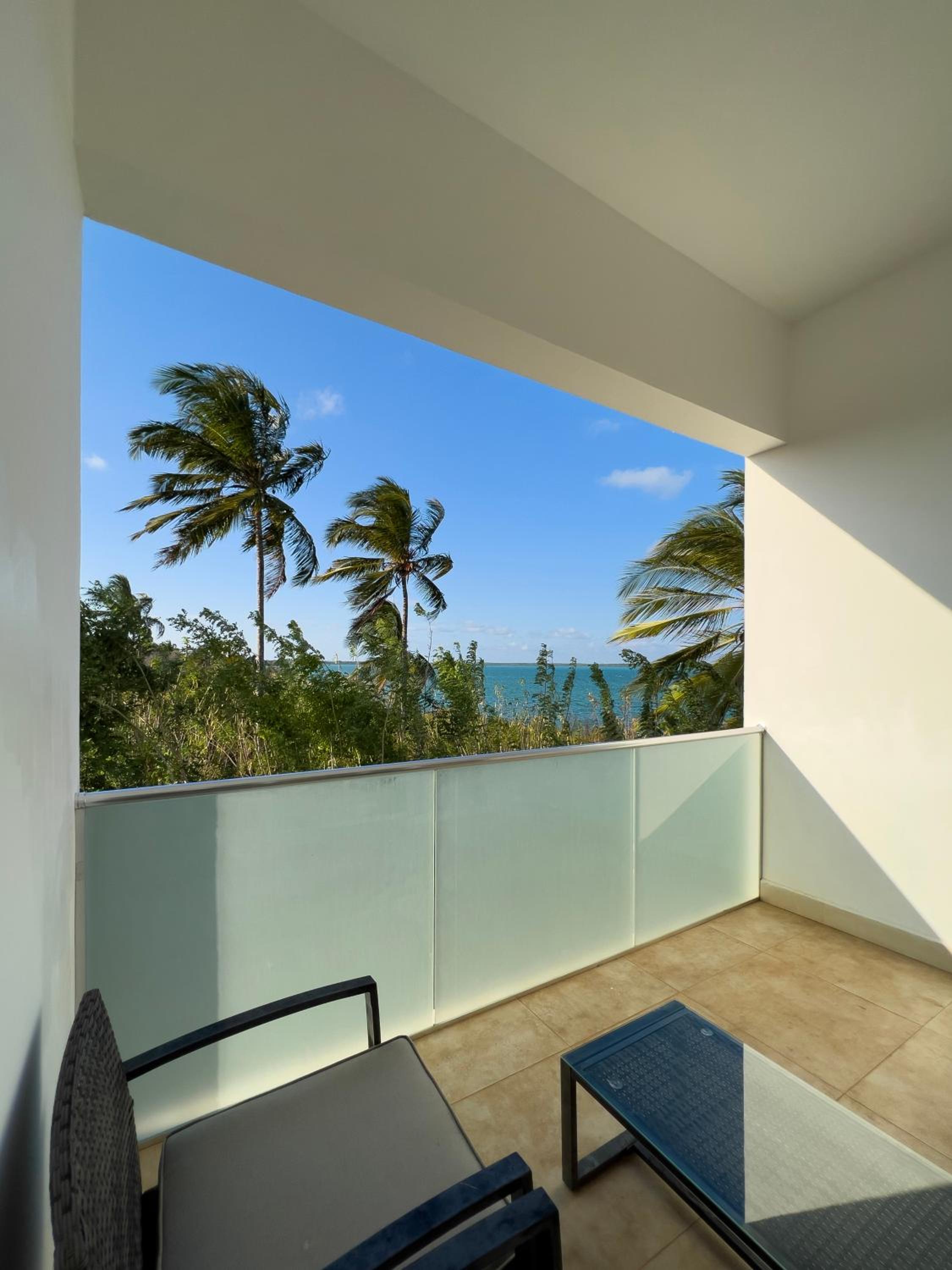 Villa - Beach Front - Photo 2