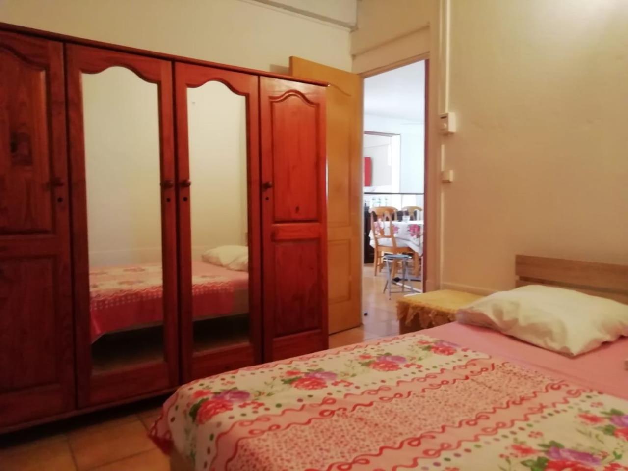 Four-Bedroom House photo 2