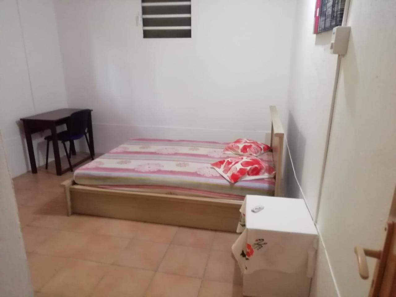 Four-Bedroom House photo 3
