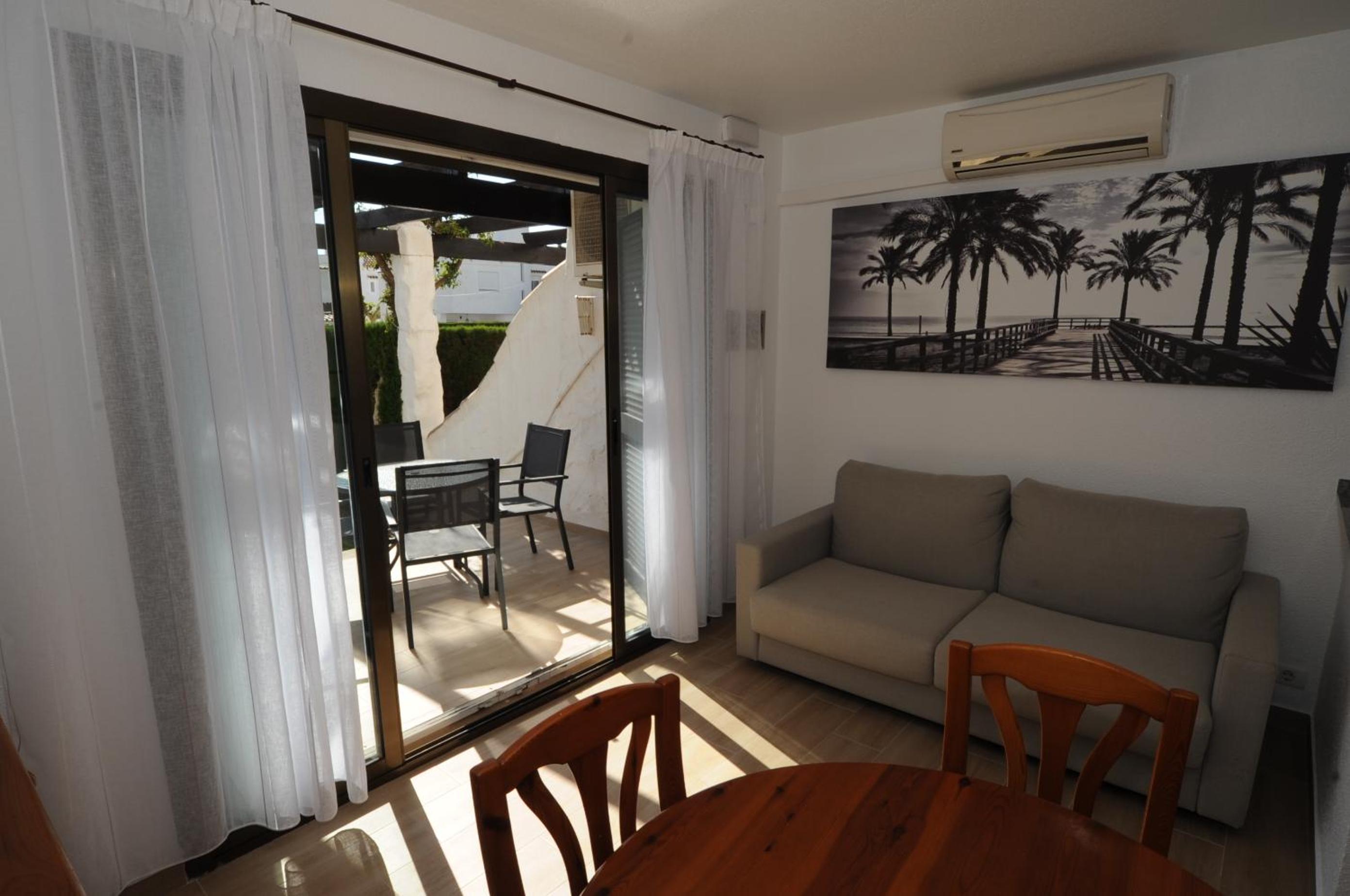 One-Bedroom Bungalow photo 2