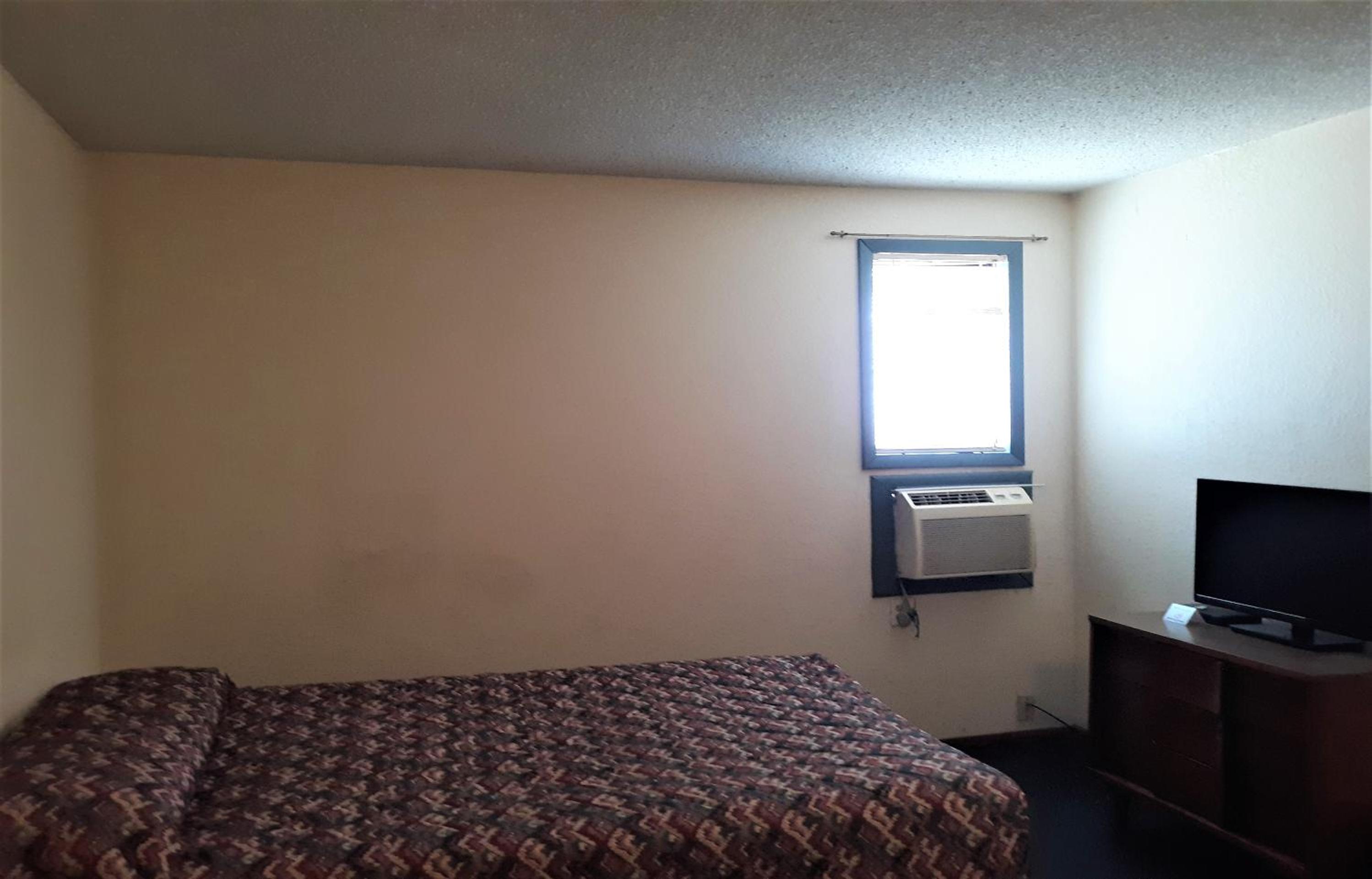 3 Full Bed