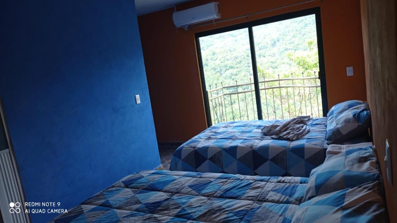 Deluxe Queen Room with Two Queen Beds - Photo 3