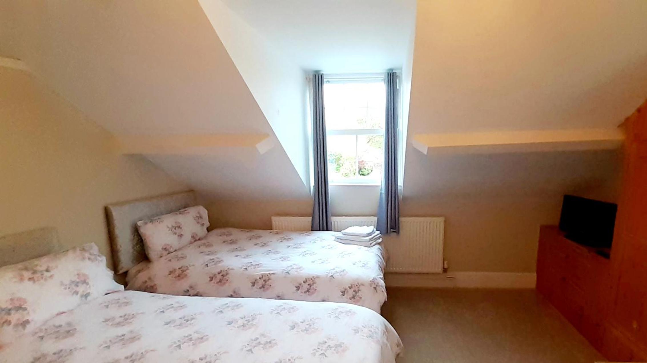 Superior Triple Room - Photo 3