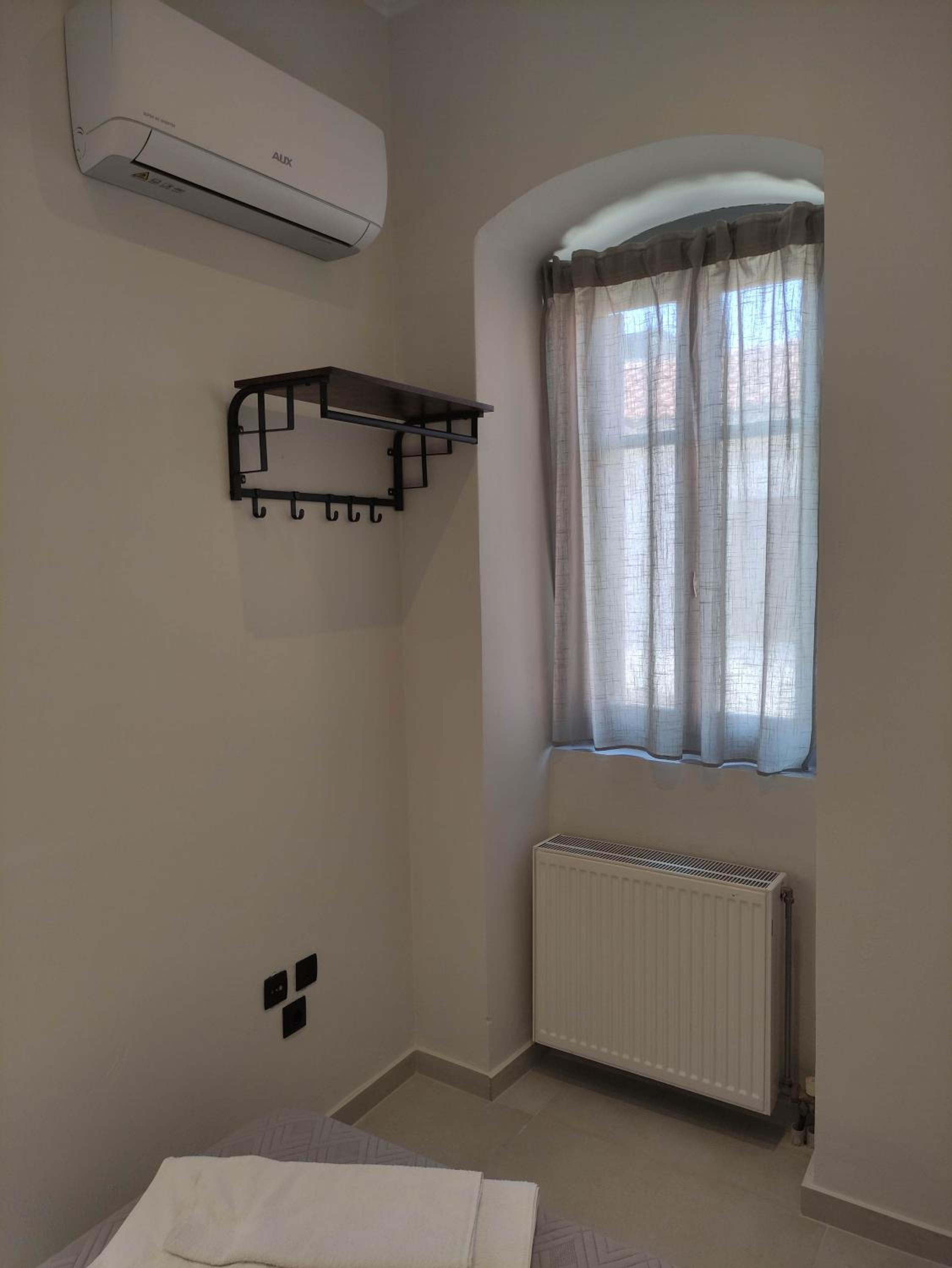 Two-Bedroom Apartment - Photo 4