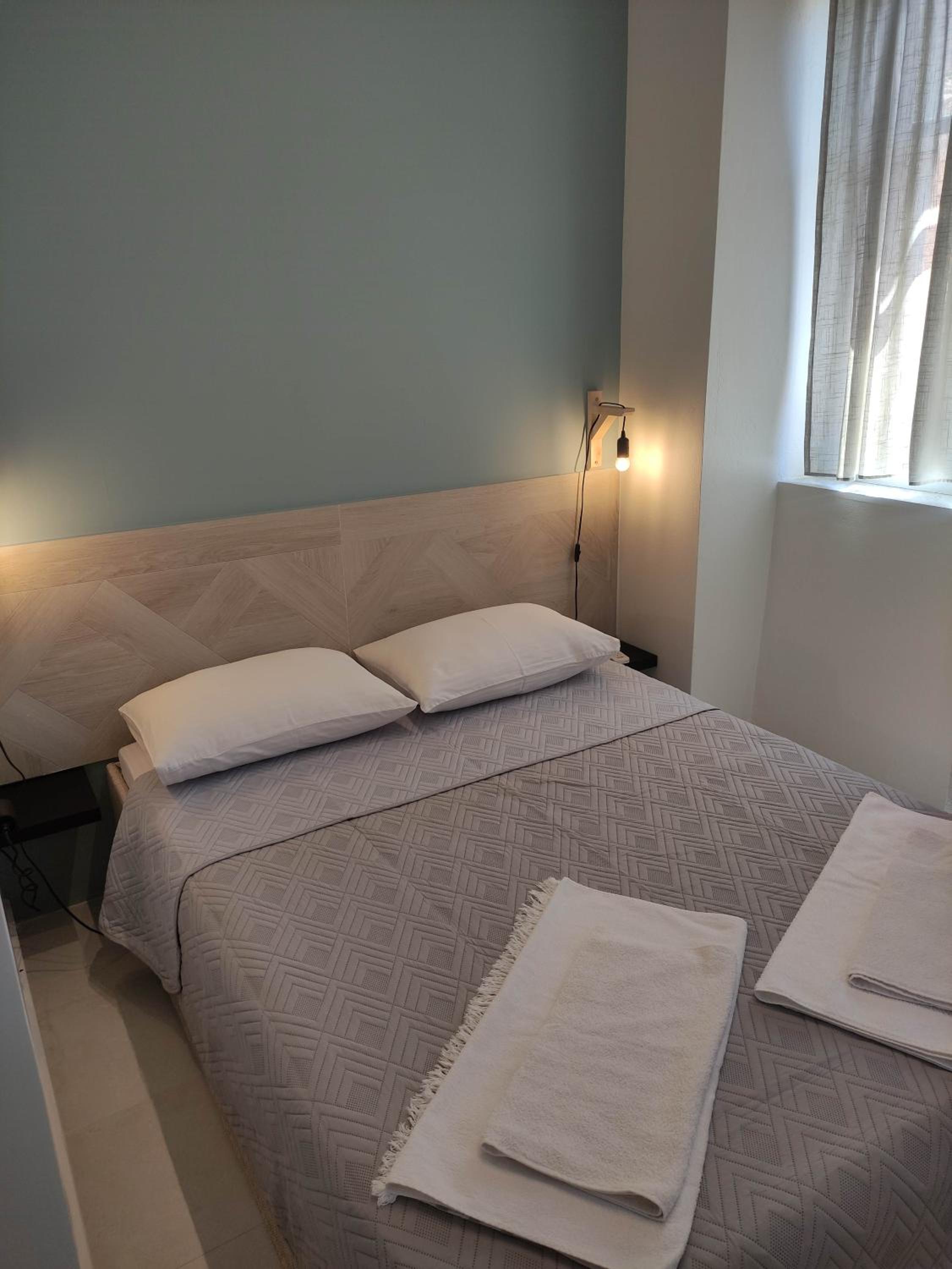 Two-Bedroom Apartment - Photo 5
