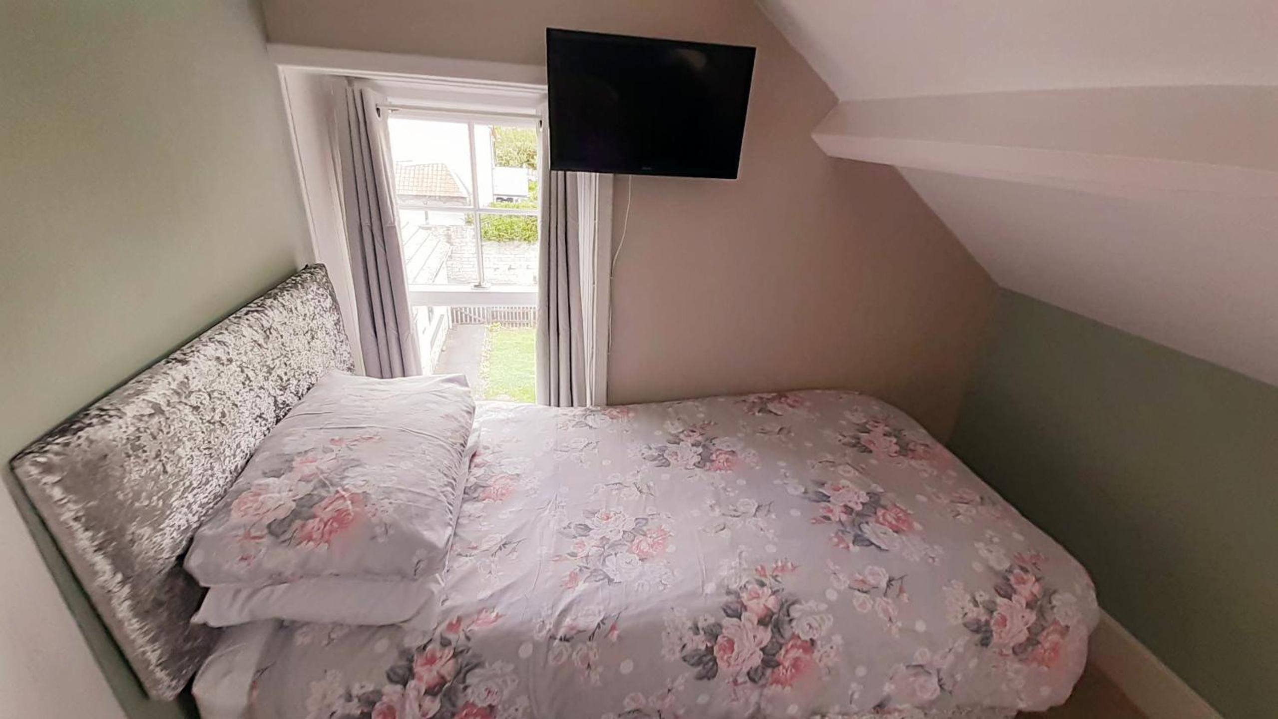 Superior Triple Room - Photo 15