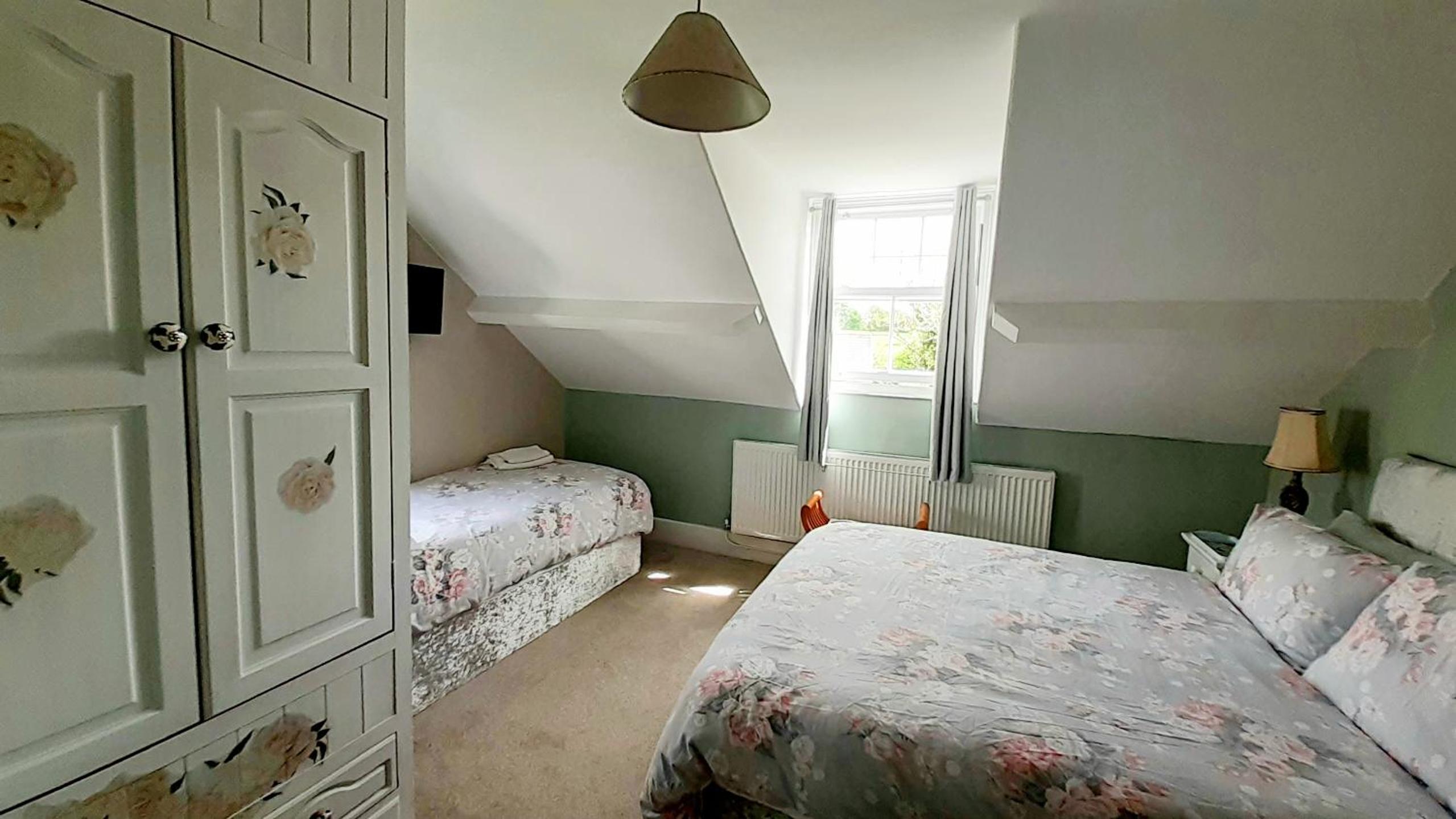 Superior Triple Room - Photo 14