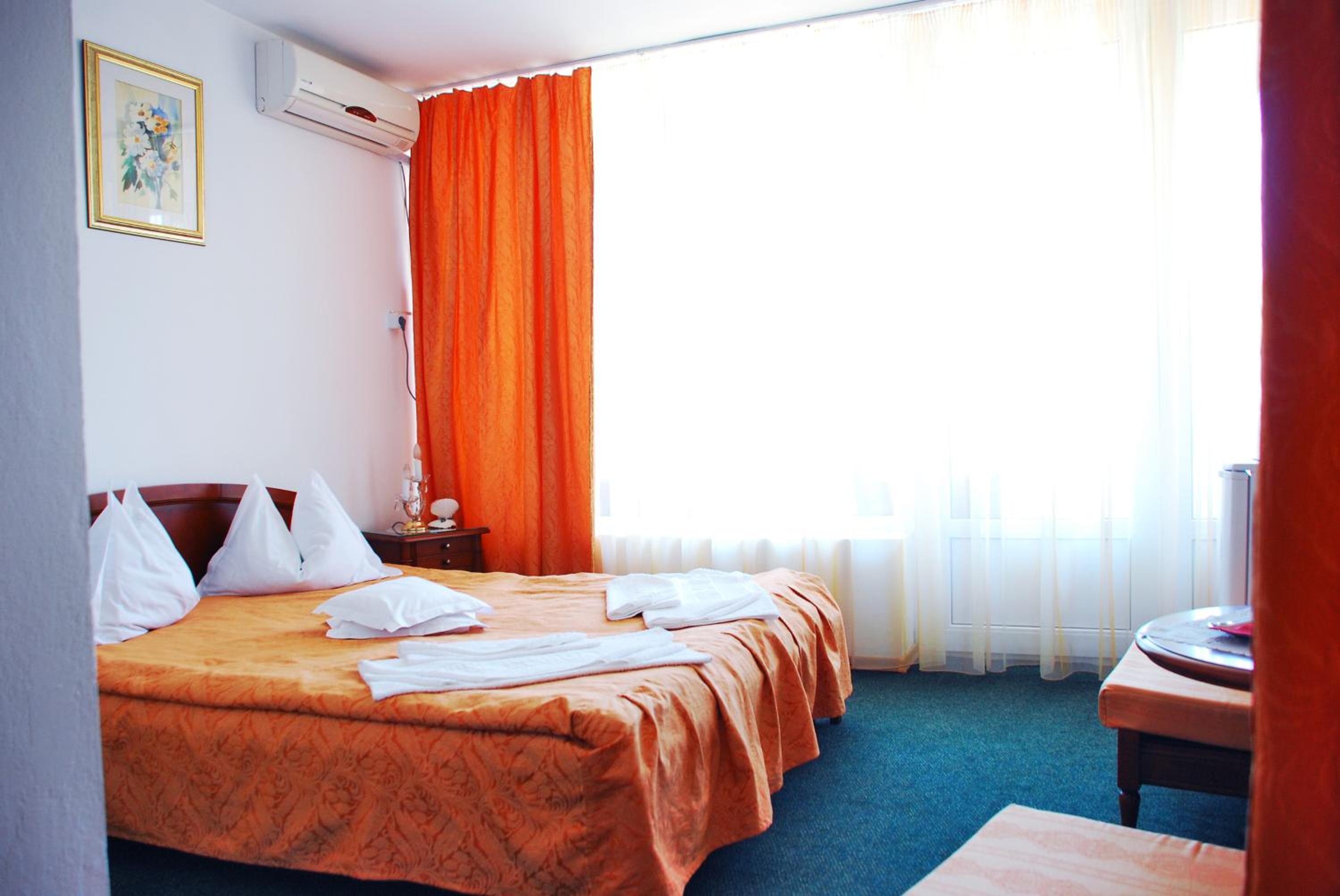 Double or Twin Room with Balcony photo 1