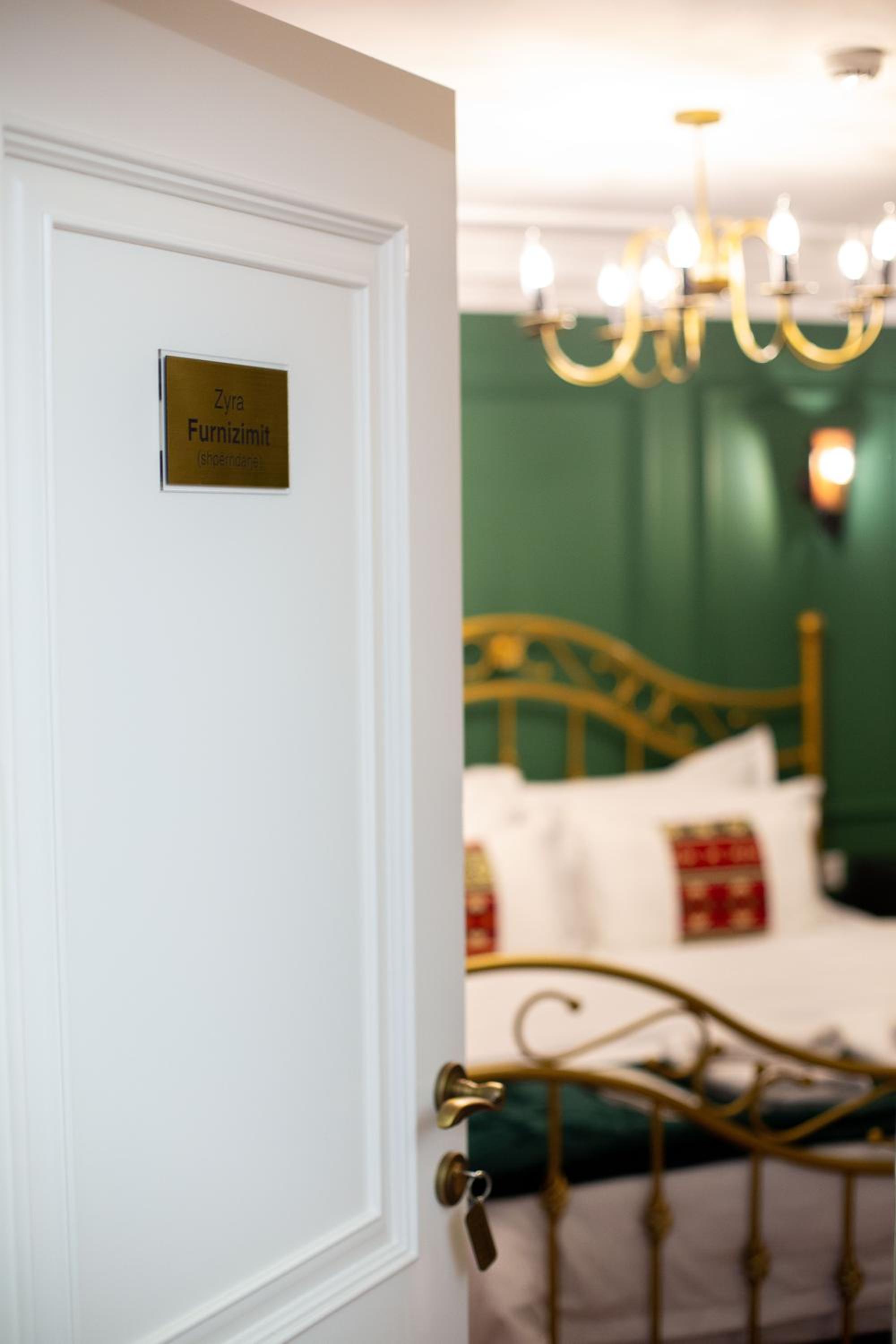 Standard King Room