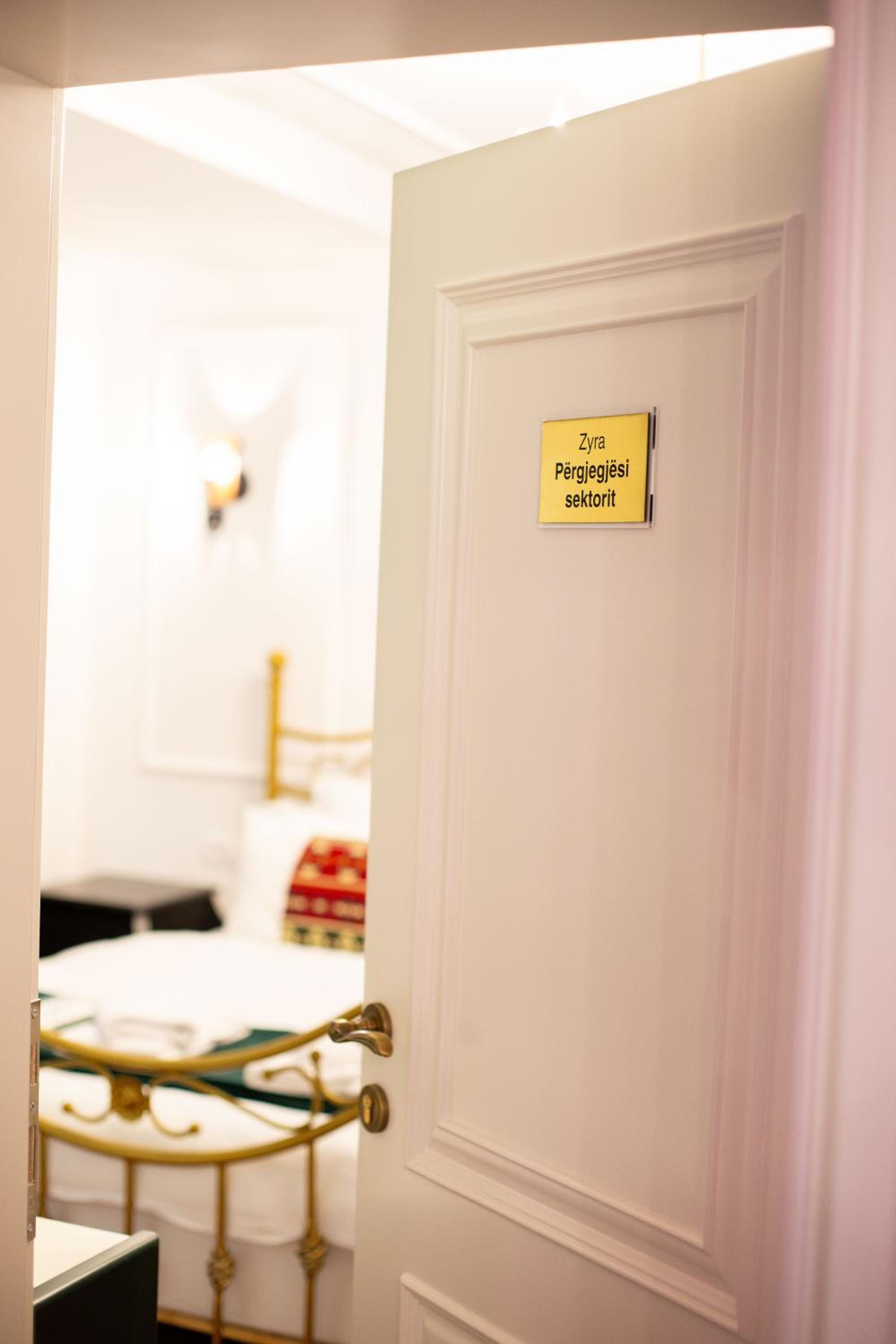 Standard King Room