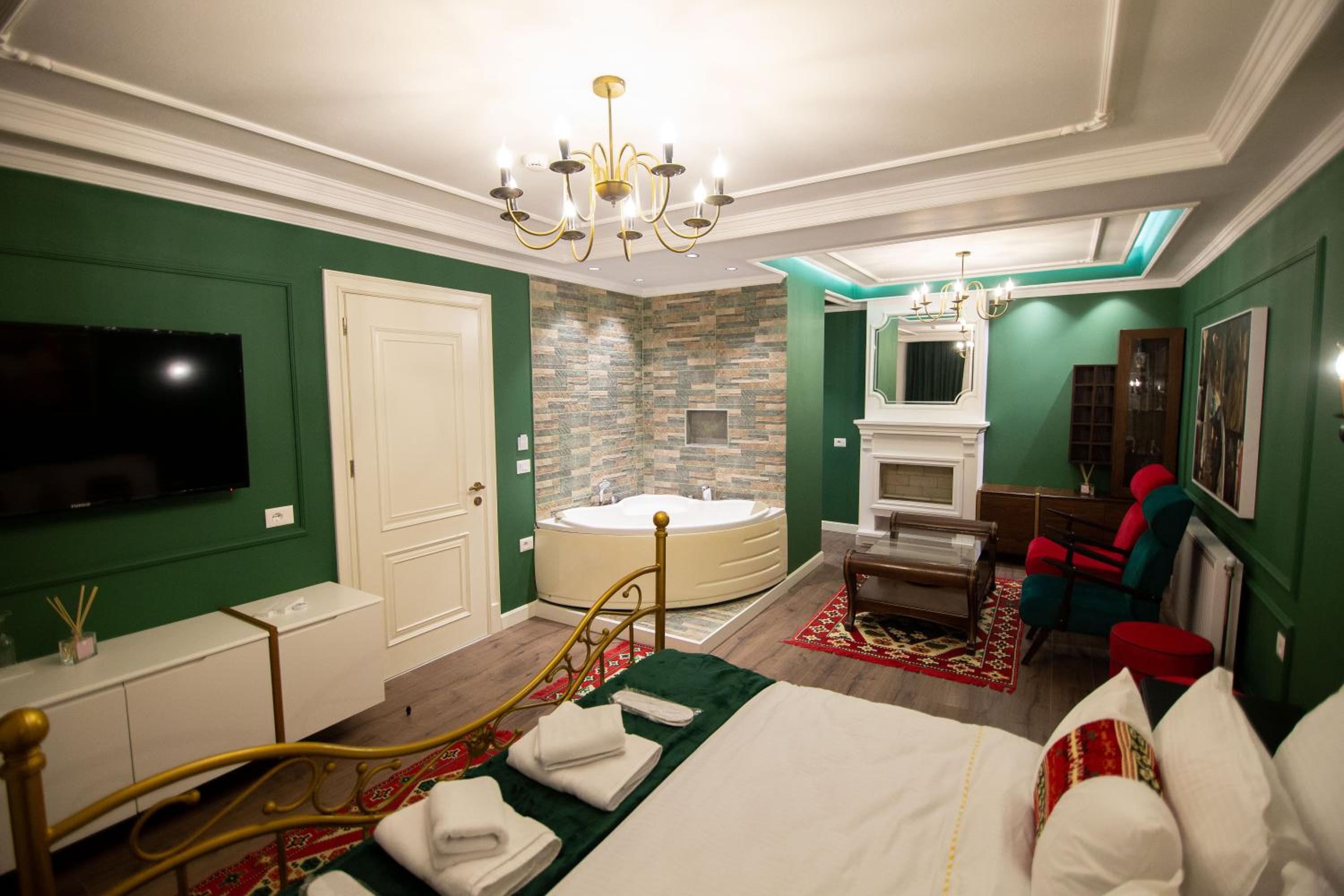 Superior King Room