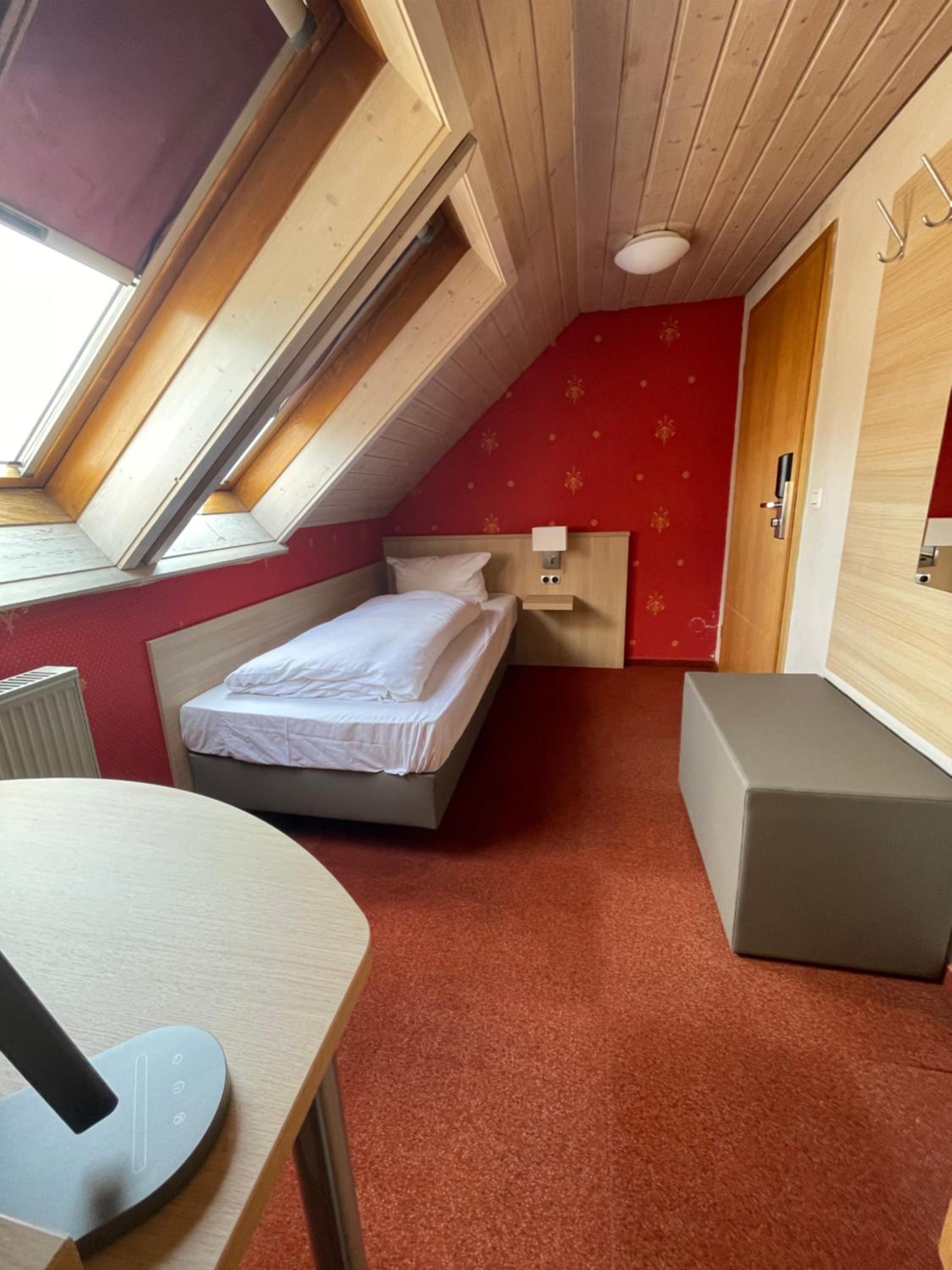 Single Room - Photo 29