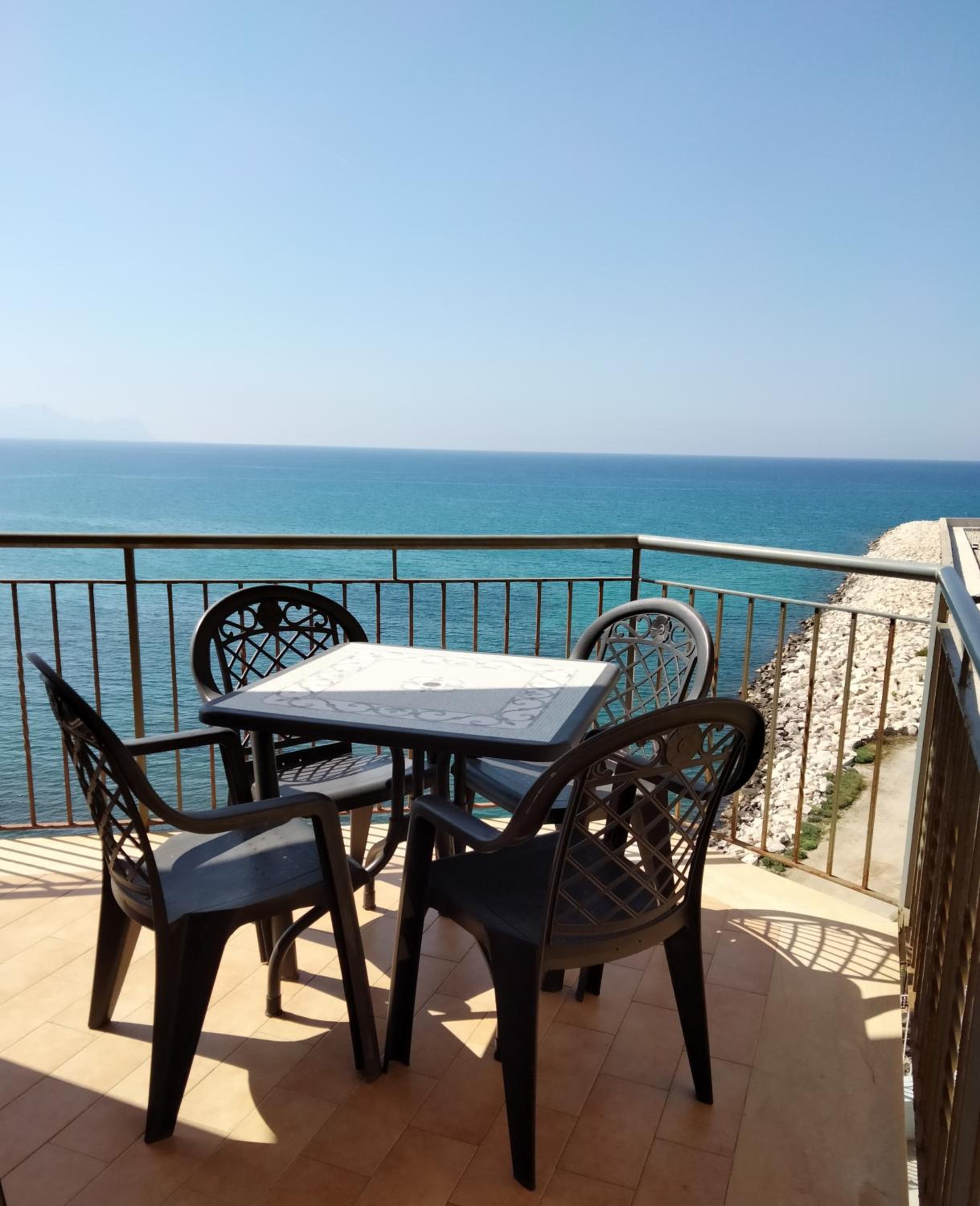 Apartment with Sea View - 2 - Photo 15