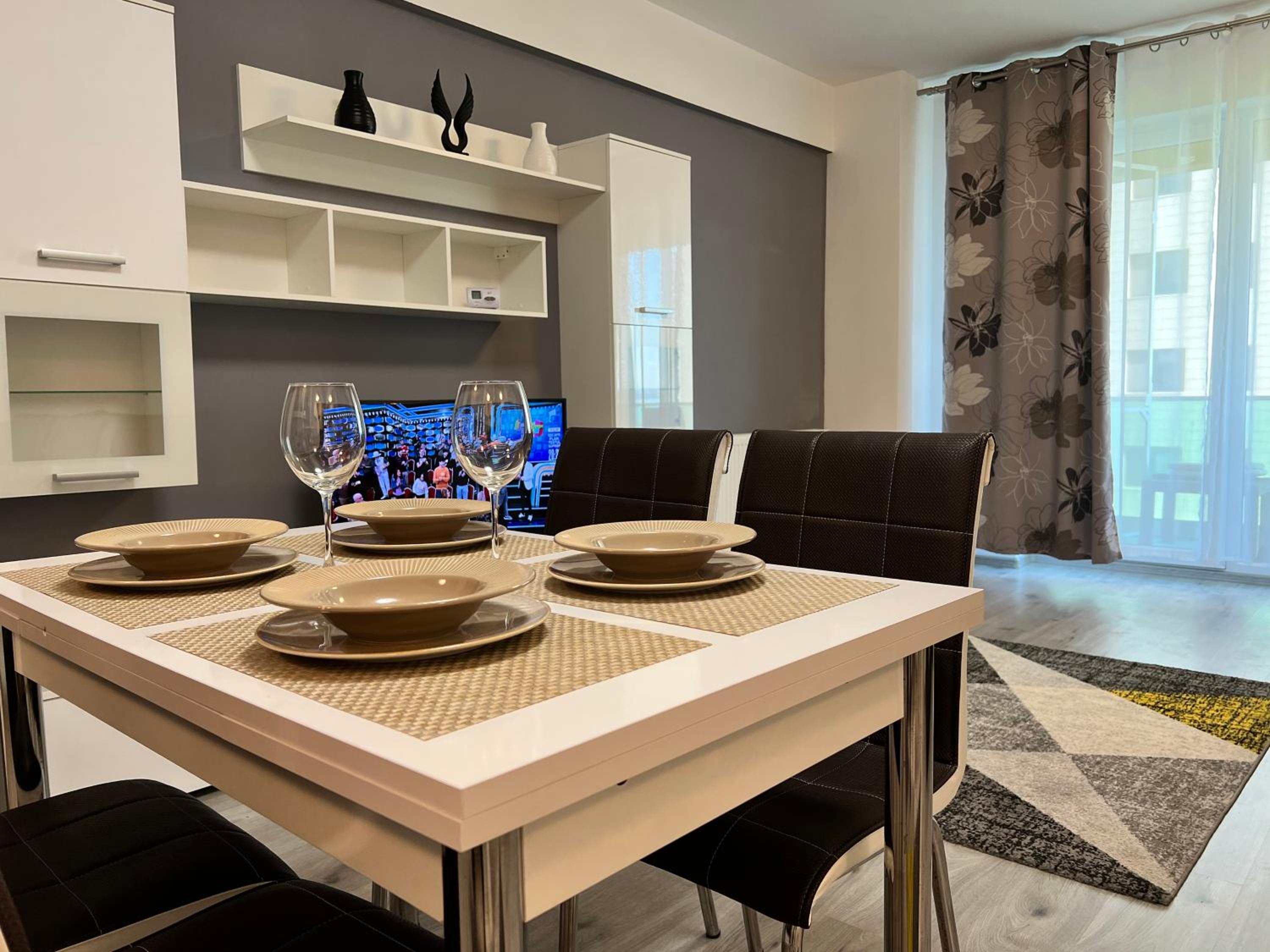 One-Bedroom Apartment - Photo 18