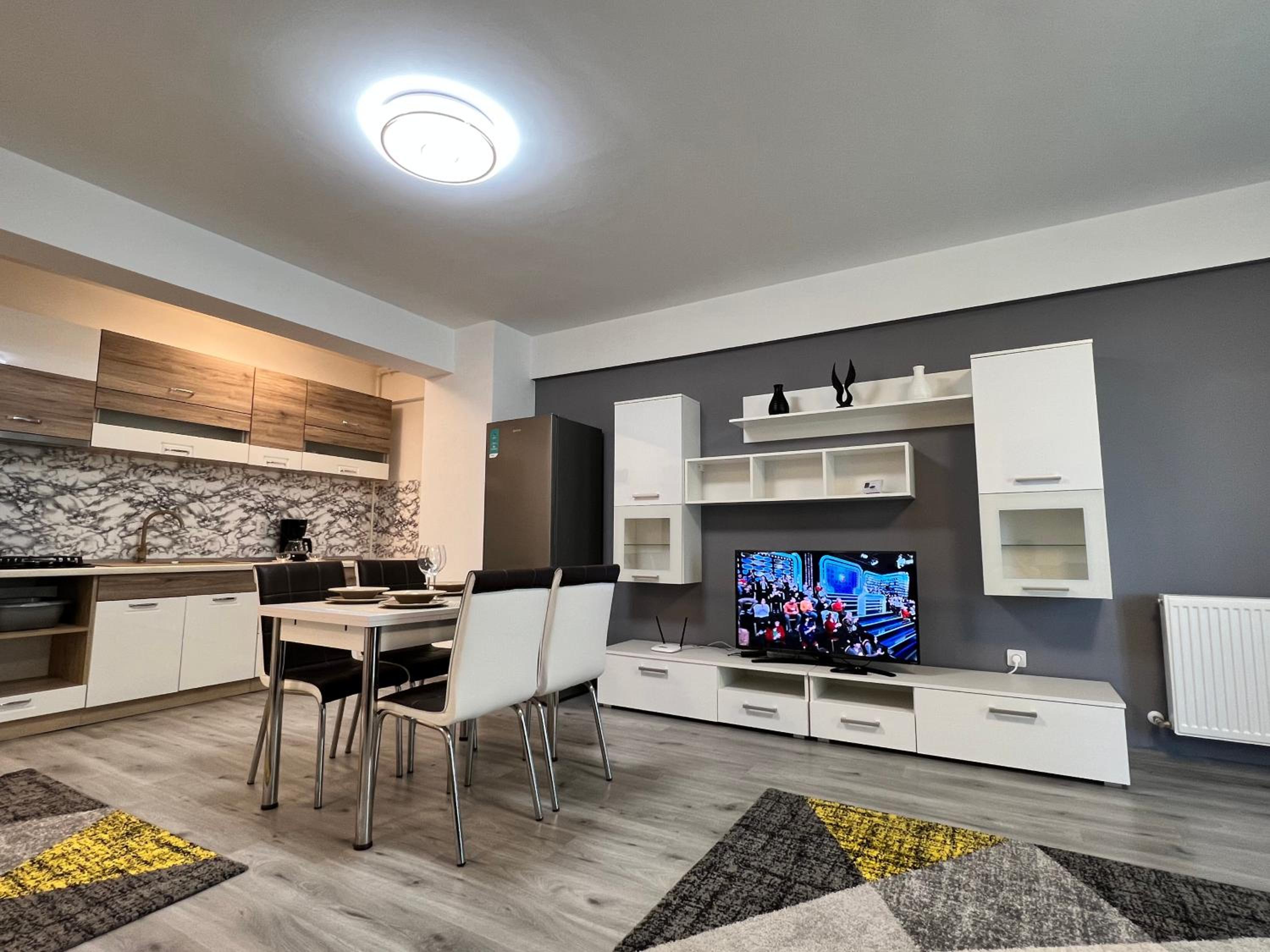 One-Bedroom Apartment - Photo 7