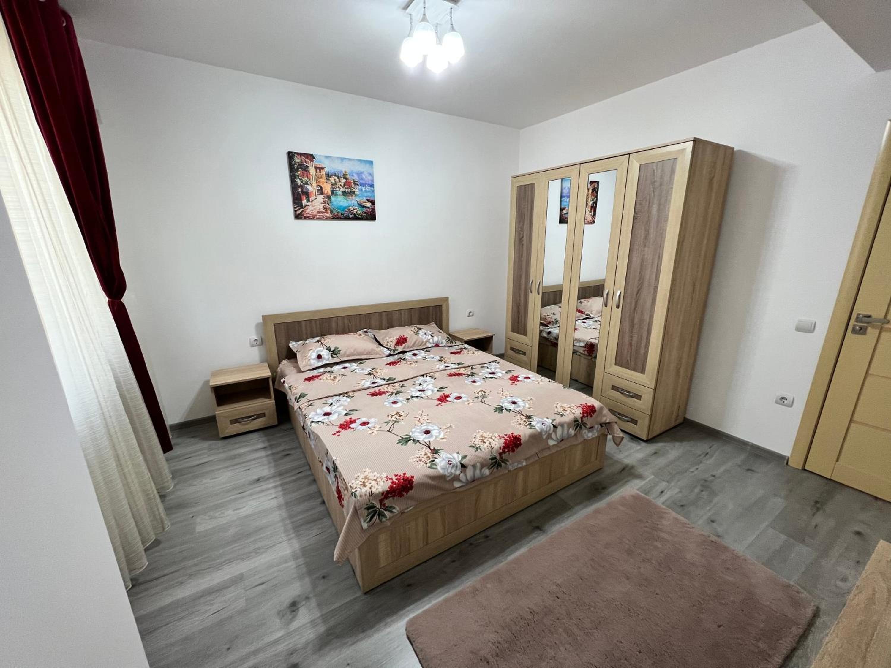 One-Bedroom Apartment - Photo 11