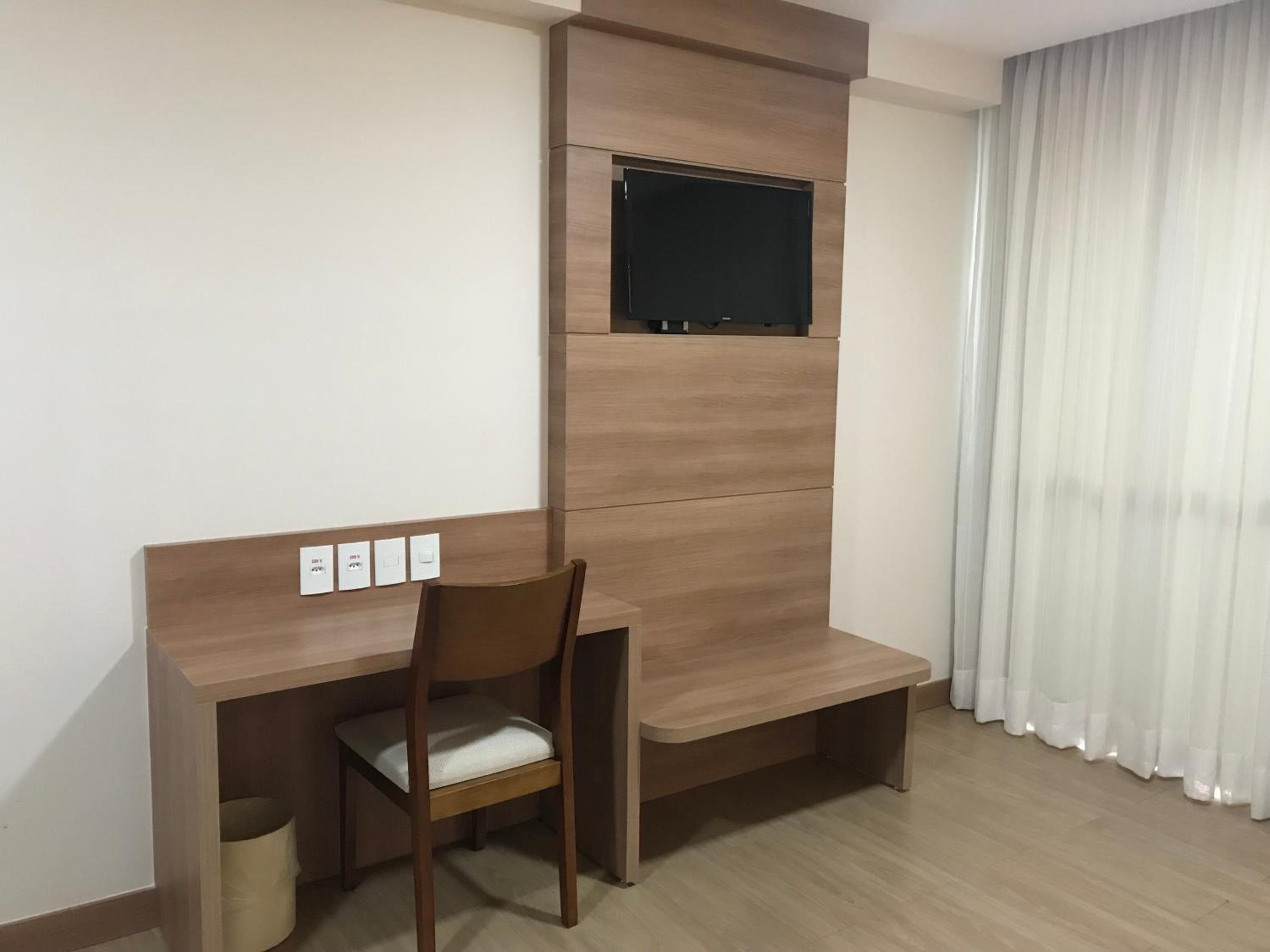Apartment with Balcony photo 1