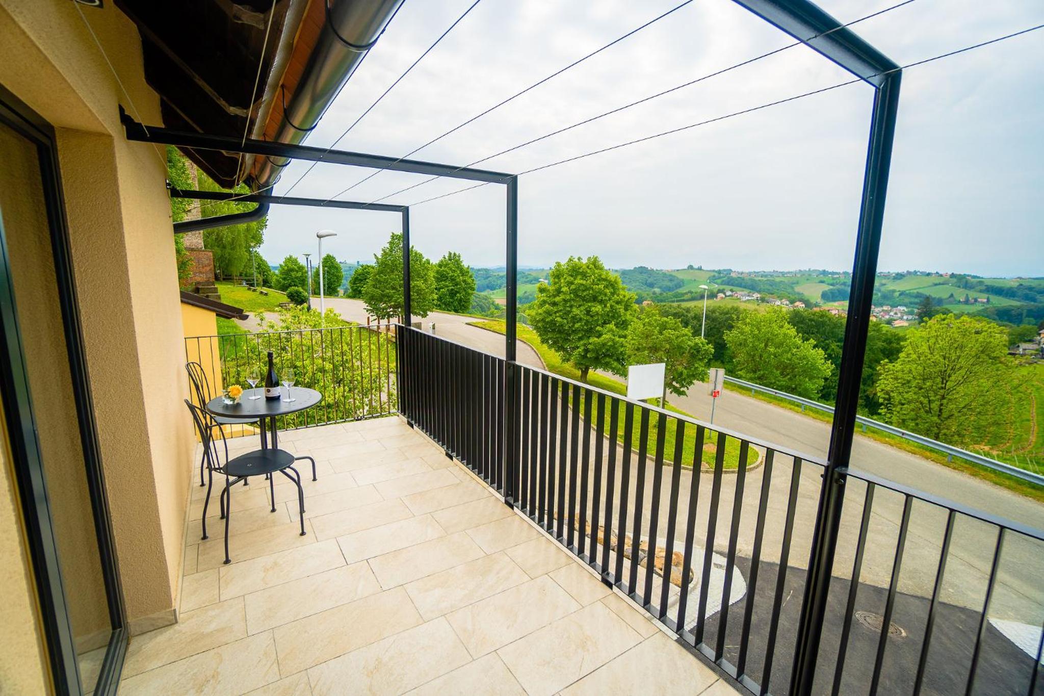 Double Room with Balcony photo 3