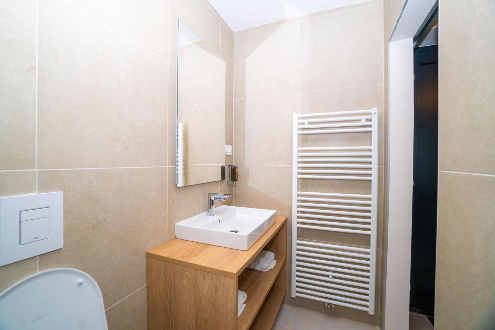 Double Room - Photo 10