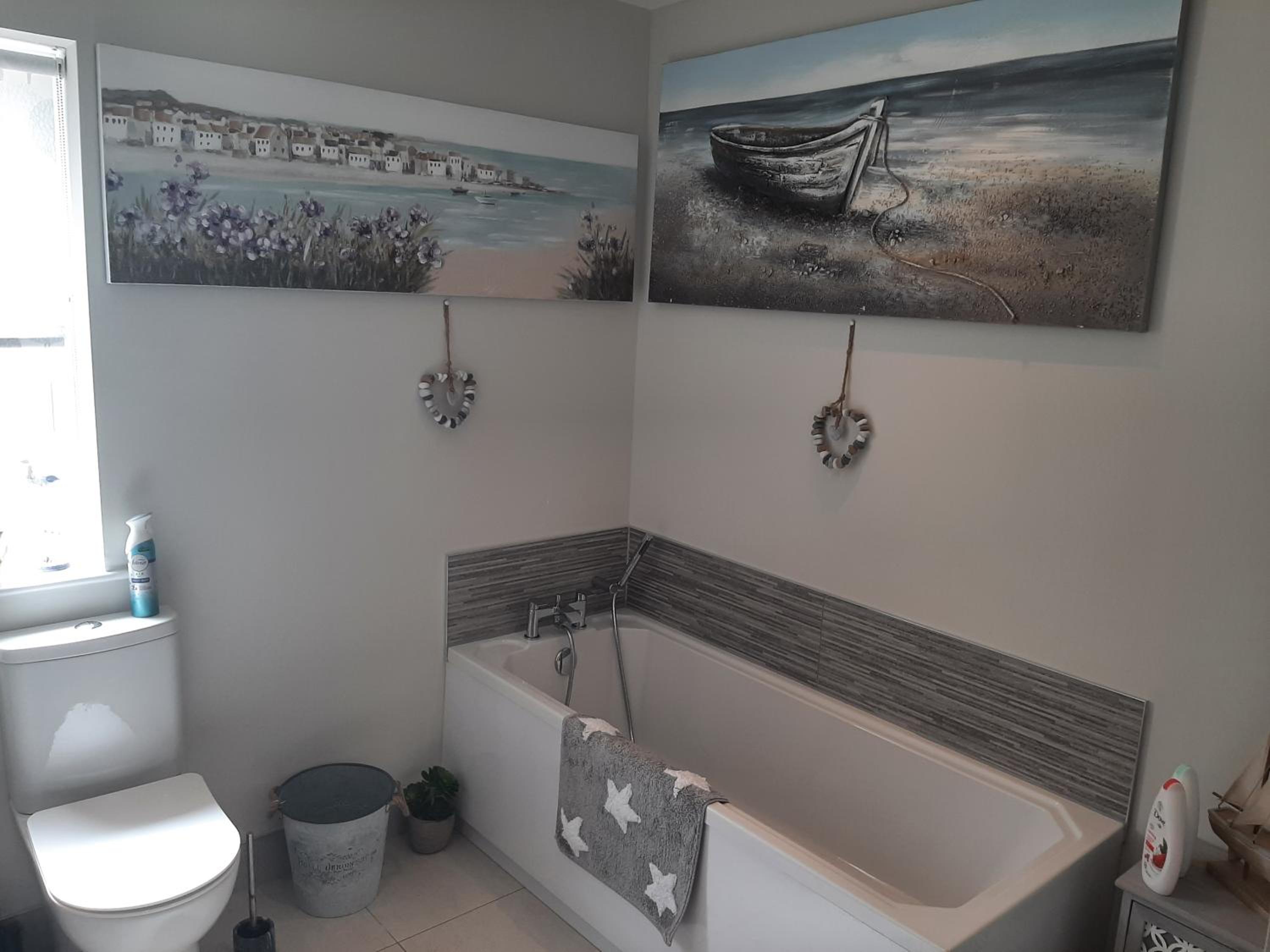 Single Room with Shared Bathroom photo 3