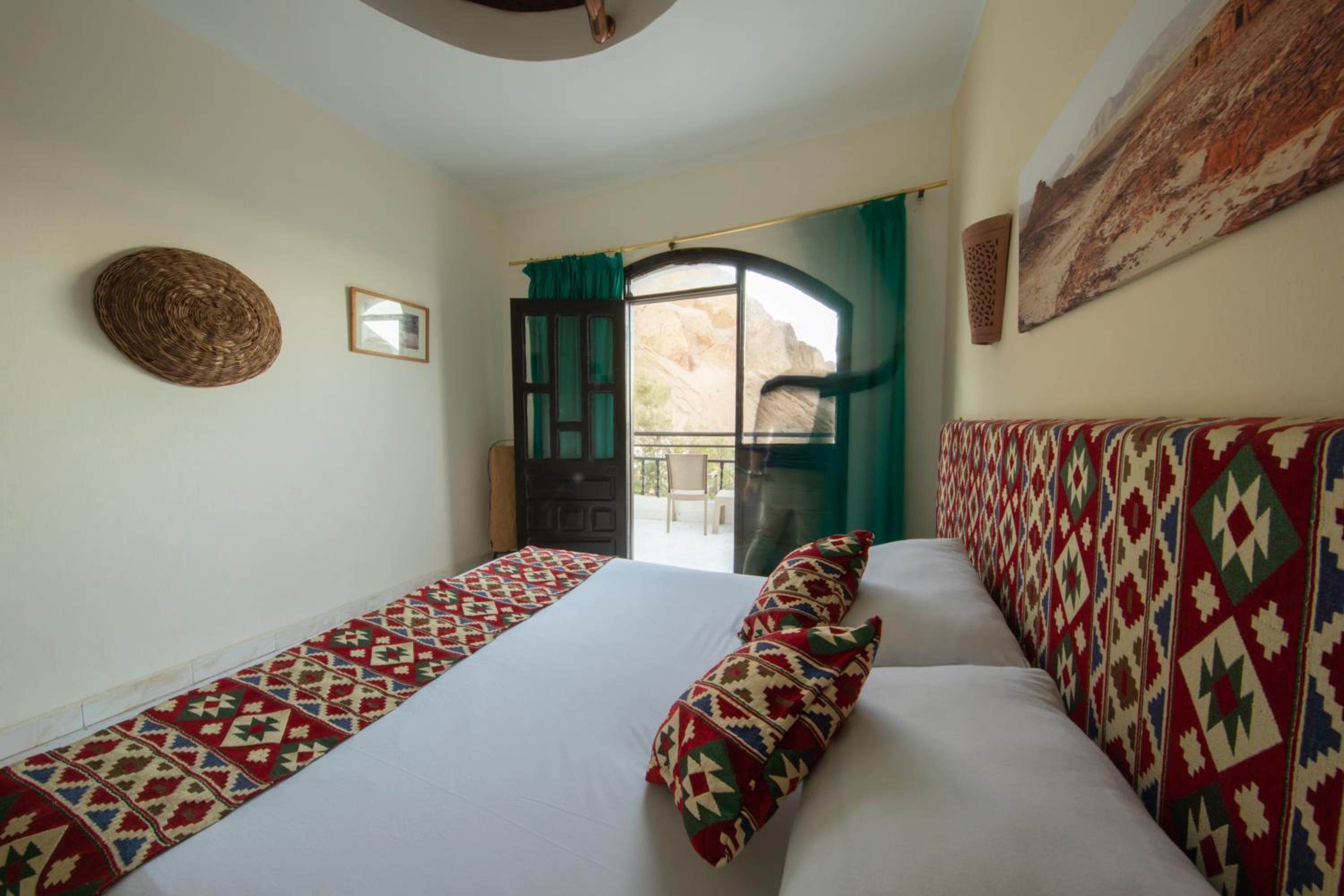 Double Room with Mountain View - Photo 1