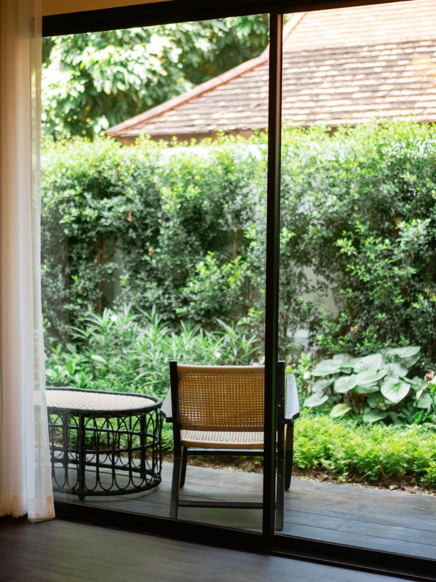 Family Room with Garden View - Photo 3