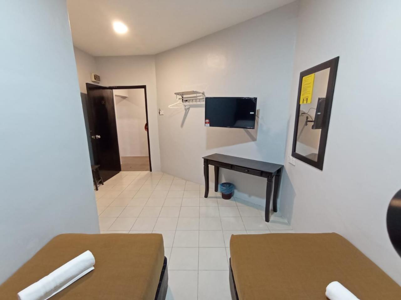 Standard Double or Twin Room - Photo 4