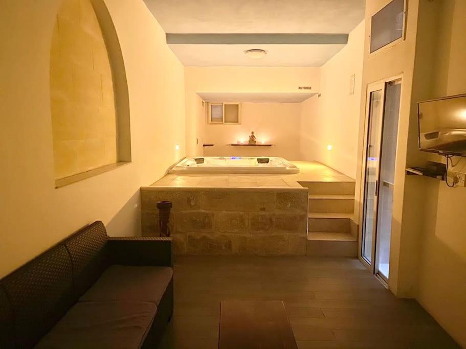 Villa with Private Pool photo 1