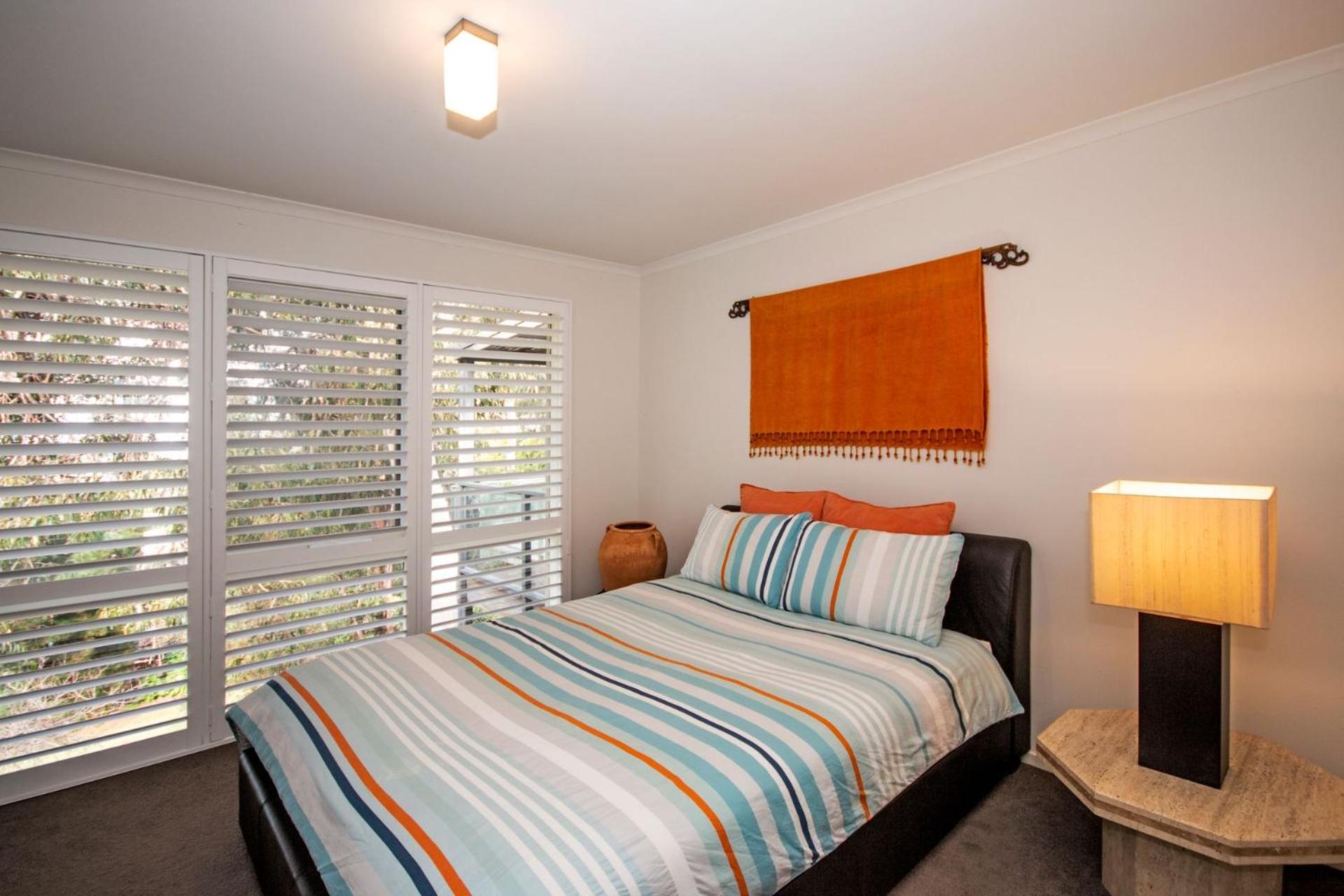 Three-Bedroom House photo 2