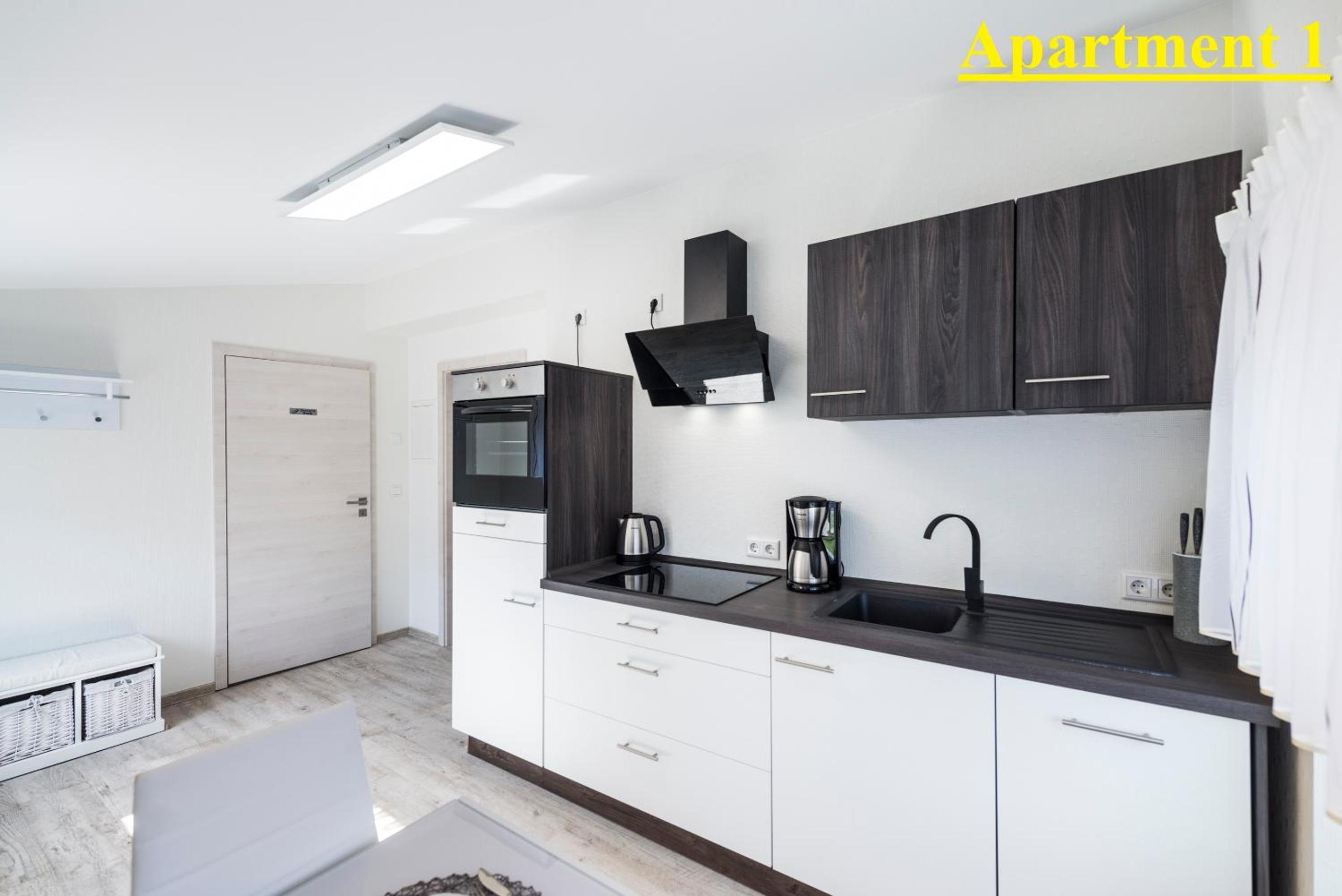 Apartment with Whirlpool photo 2