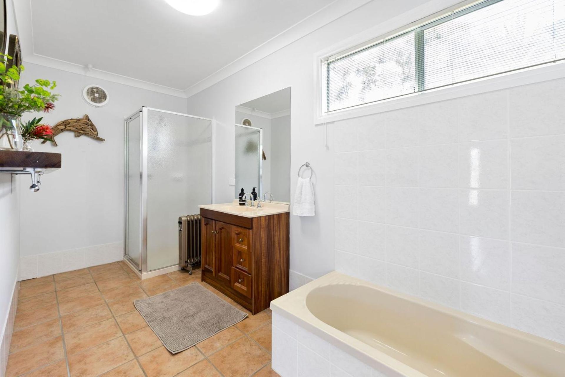 Three-Bedroom House photo 2