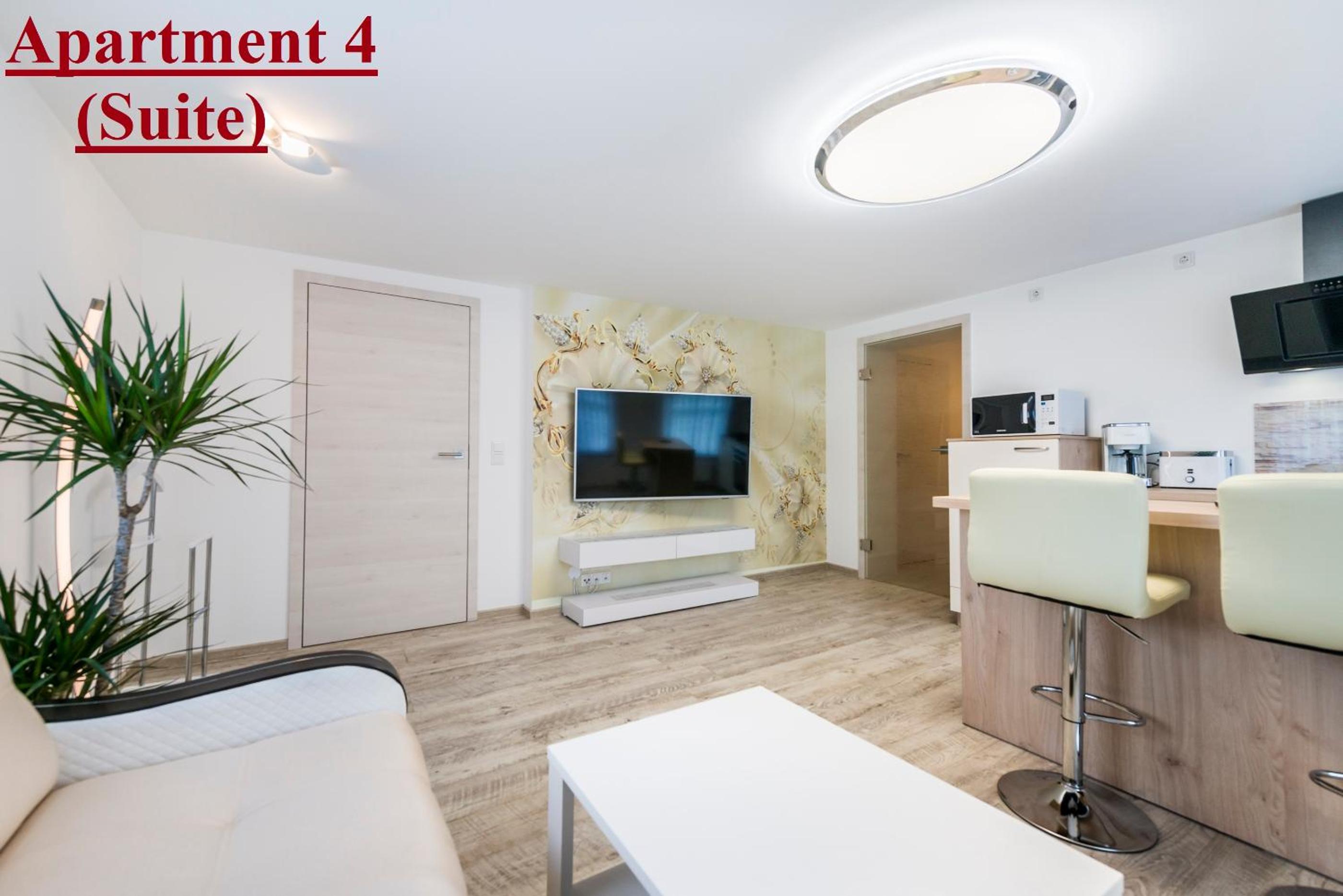 One-Bedroom Suite photo 1