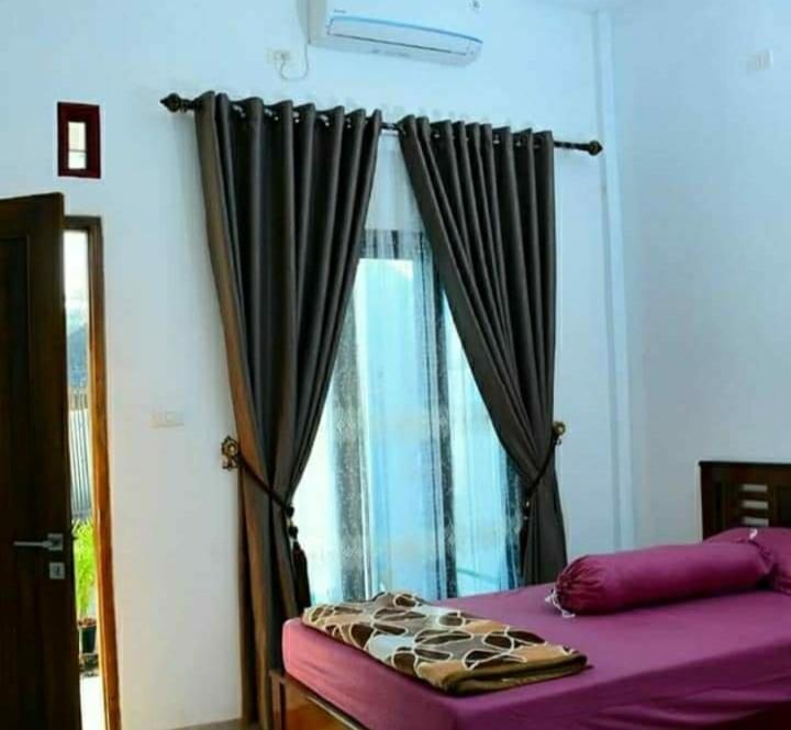 Double or Twin Room with Bathroom photo 1