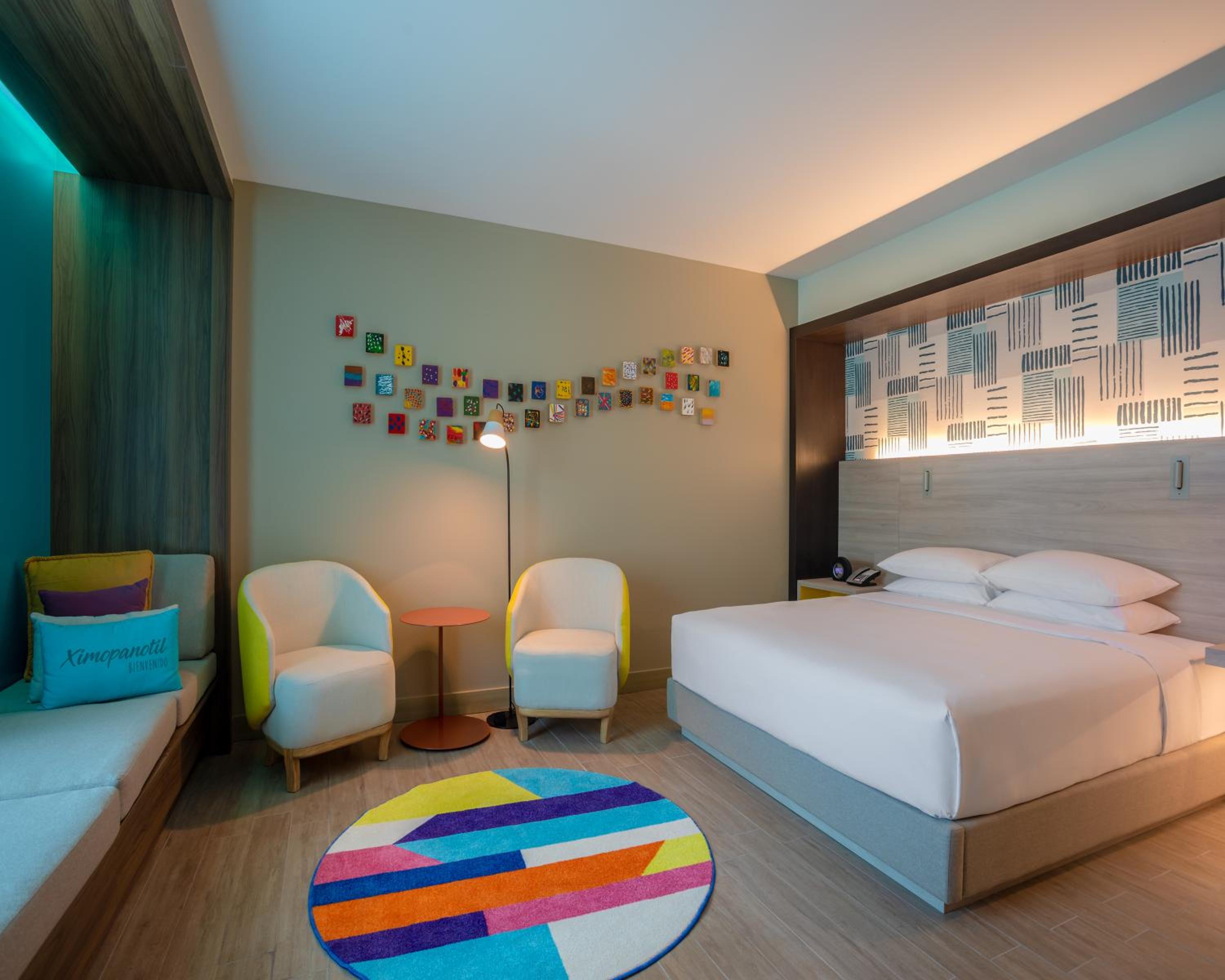 Deluxe King Room - Photo 5