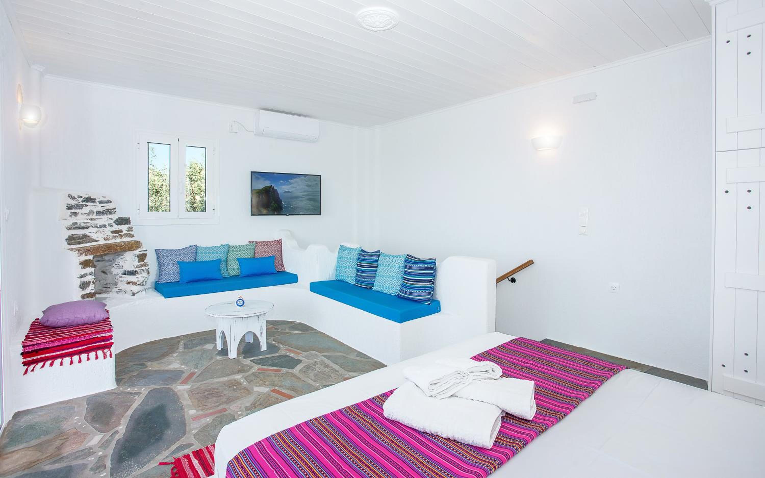 Villa with Sea View - Photo 34