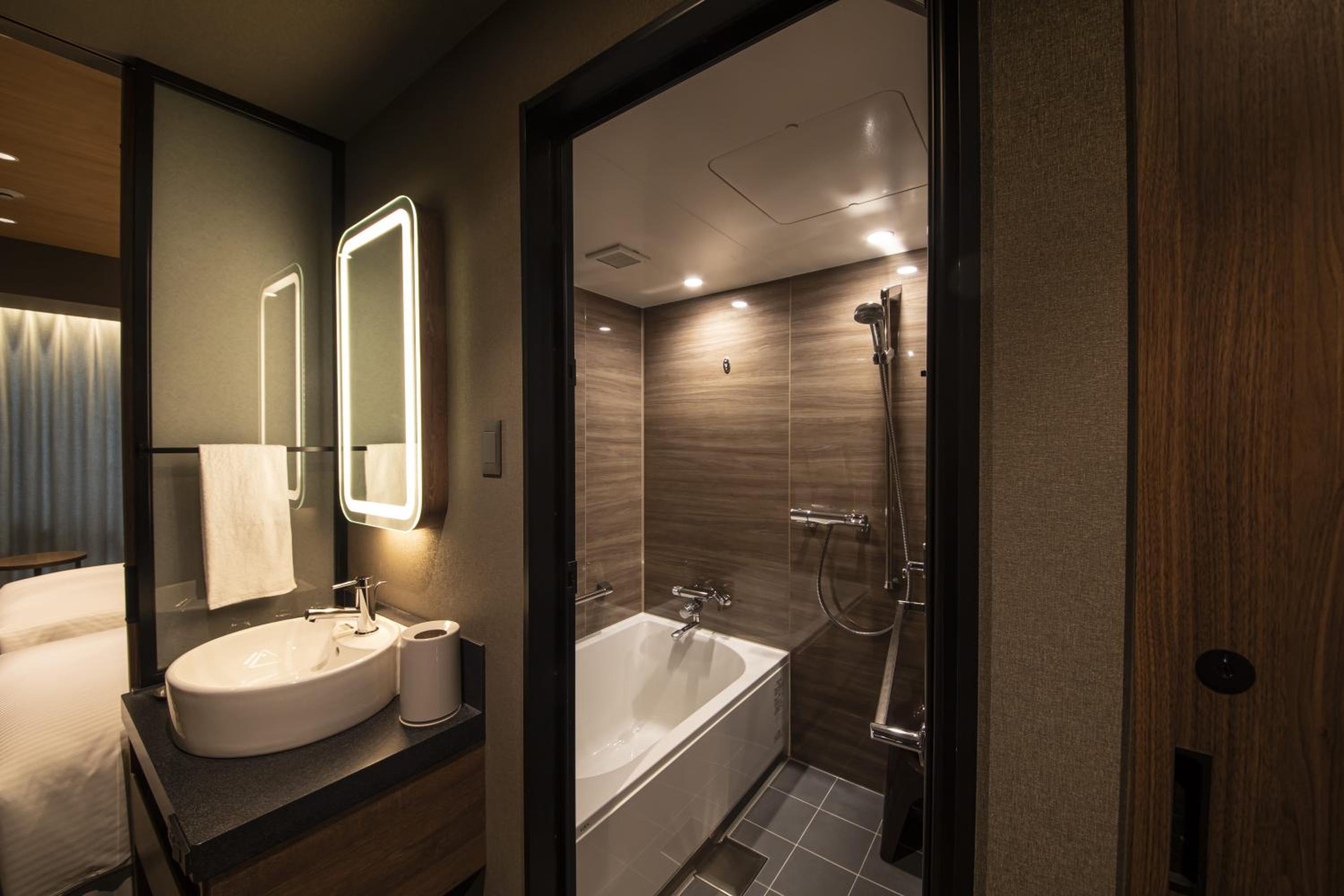 Twin Room - Non-Smoking - Photo 4