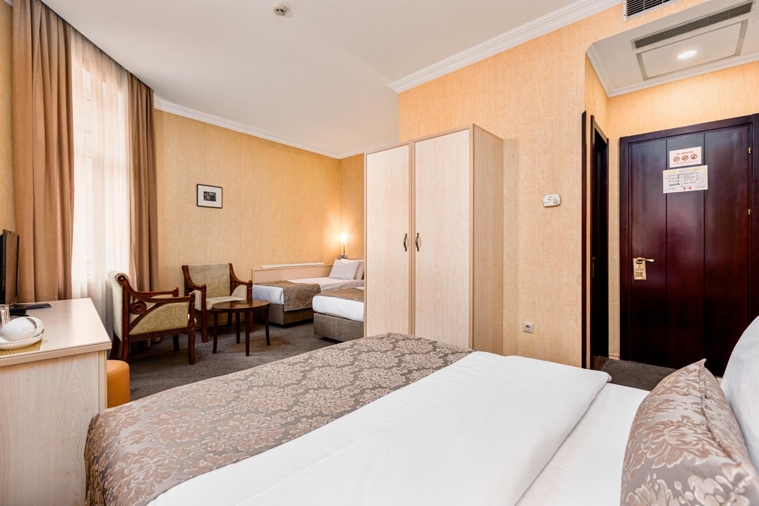 Triple Room photo 1