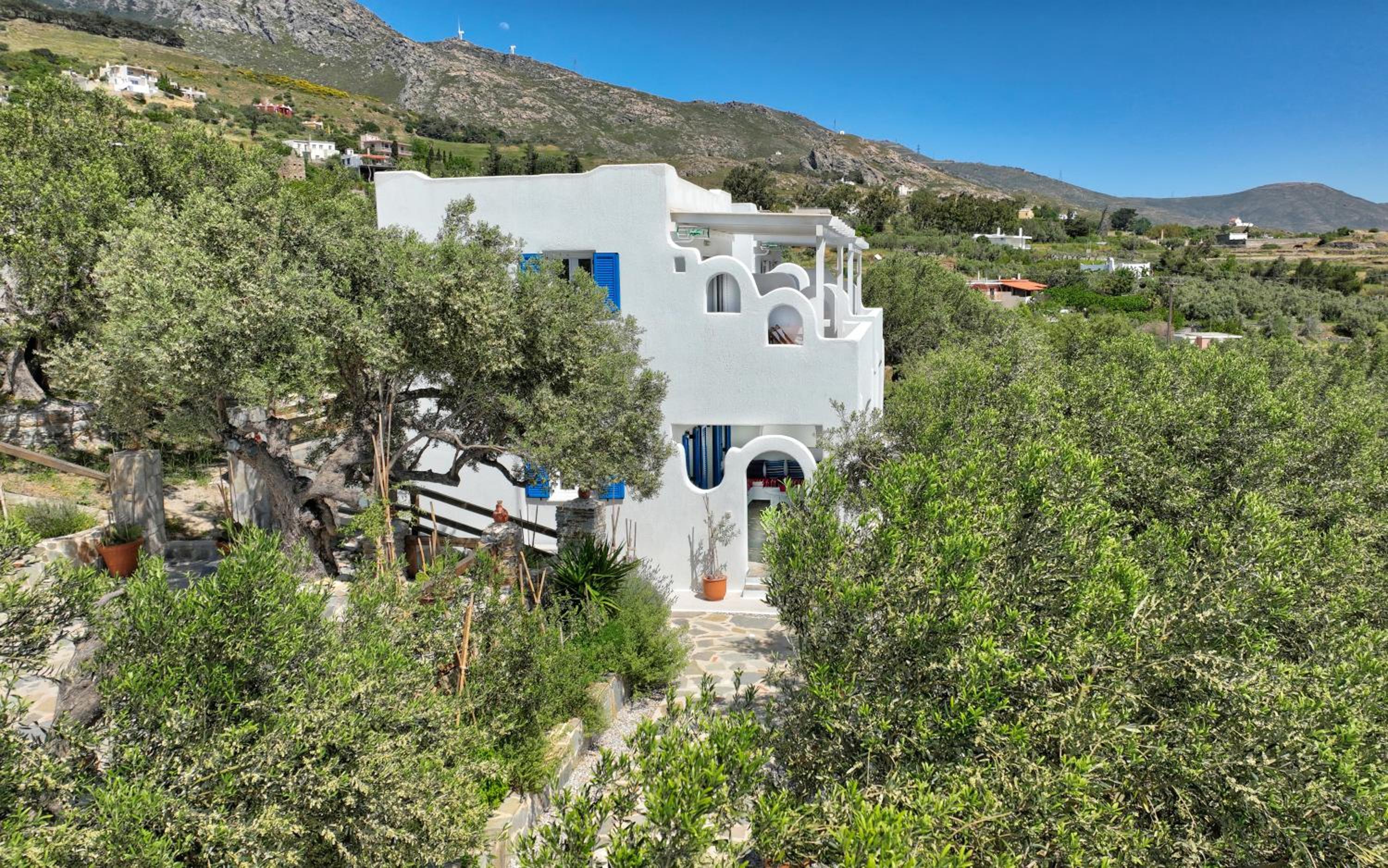 Villa with Sea View - Photo 21
