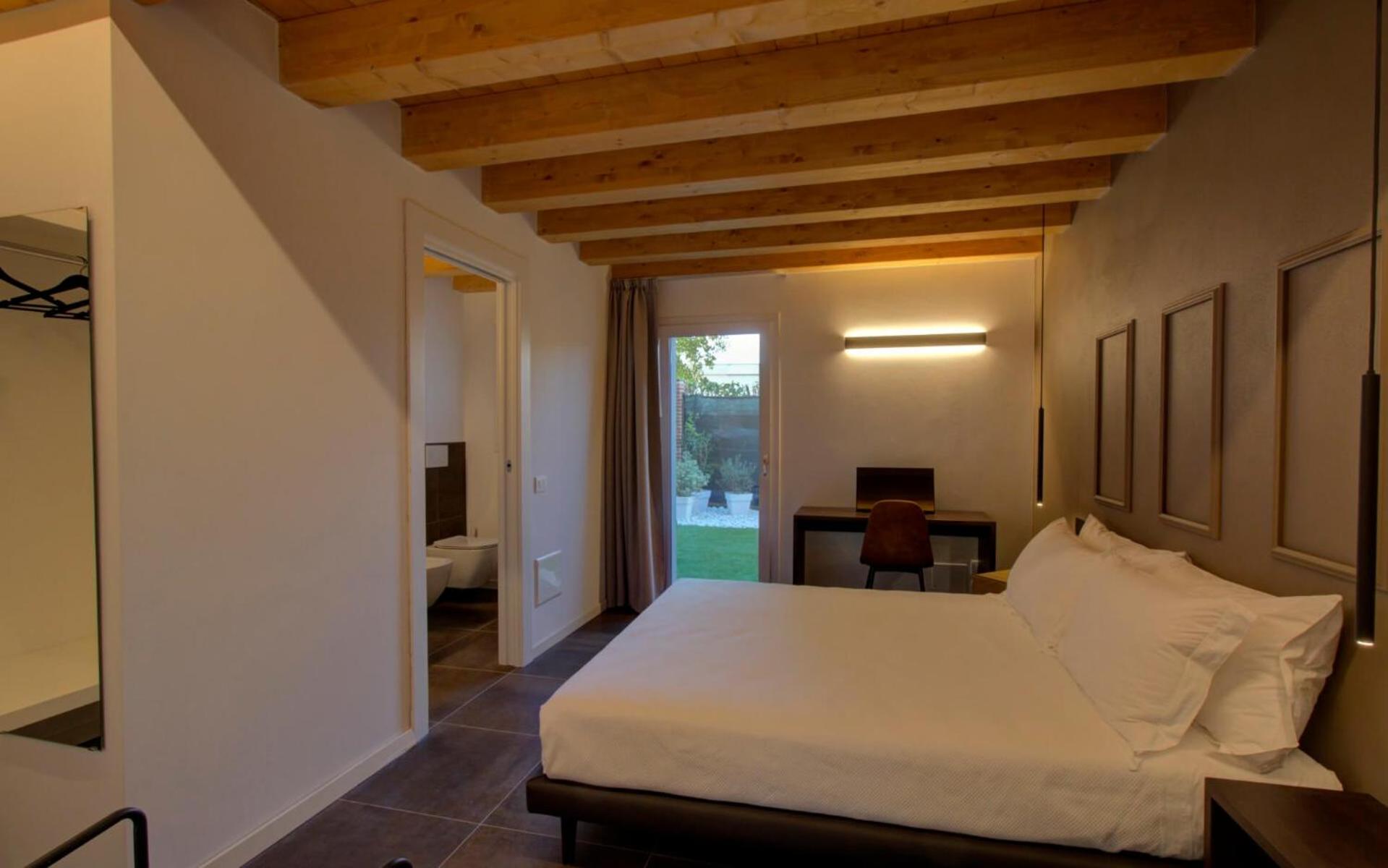 Double Room with Garden View photo 1