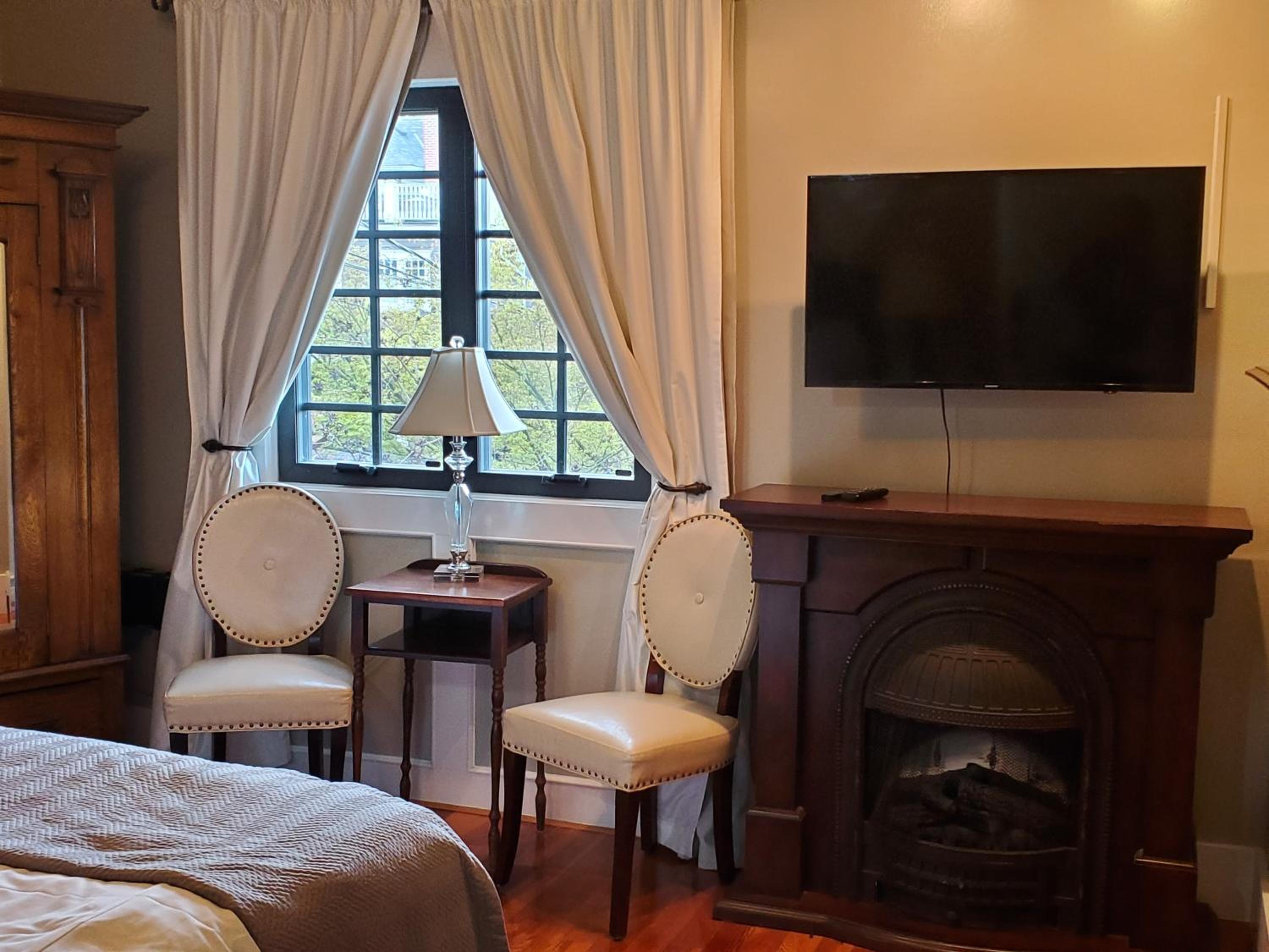 Queen Room with Garden View photo 3
