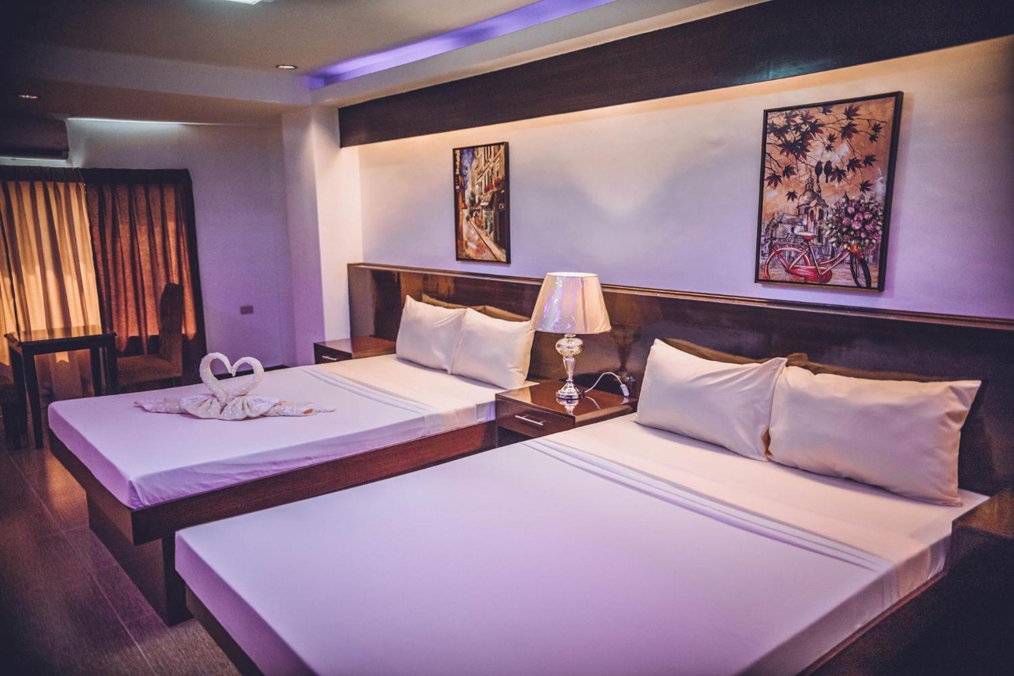 Executive Suite photo 2