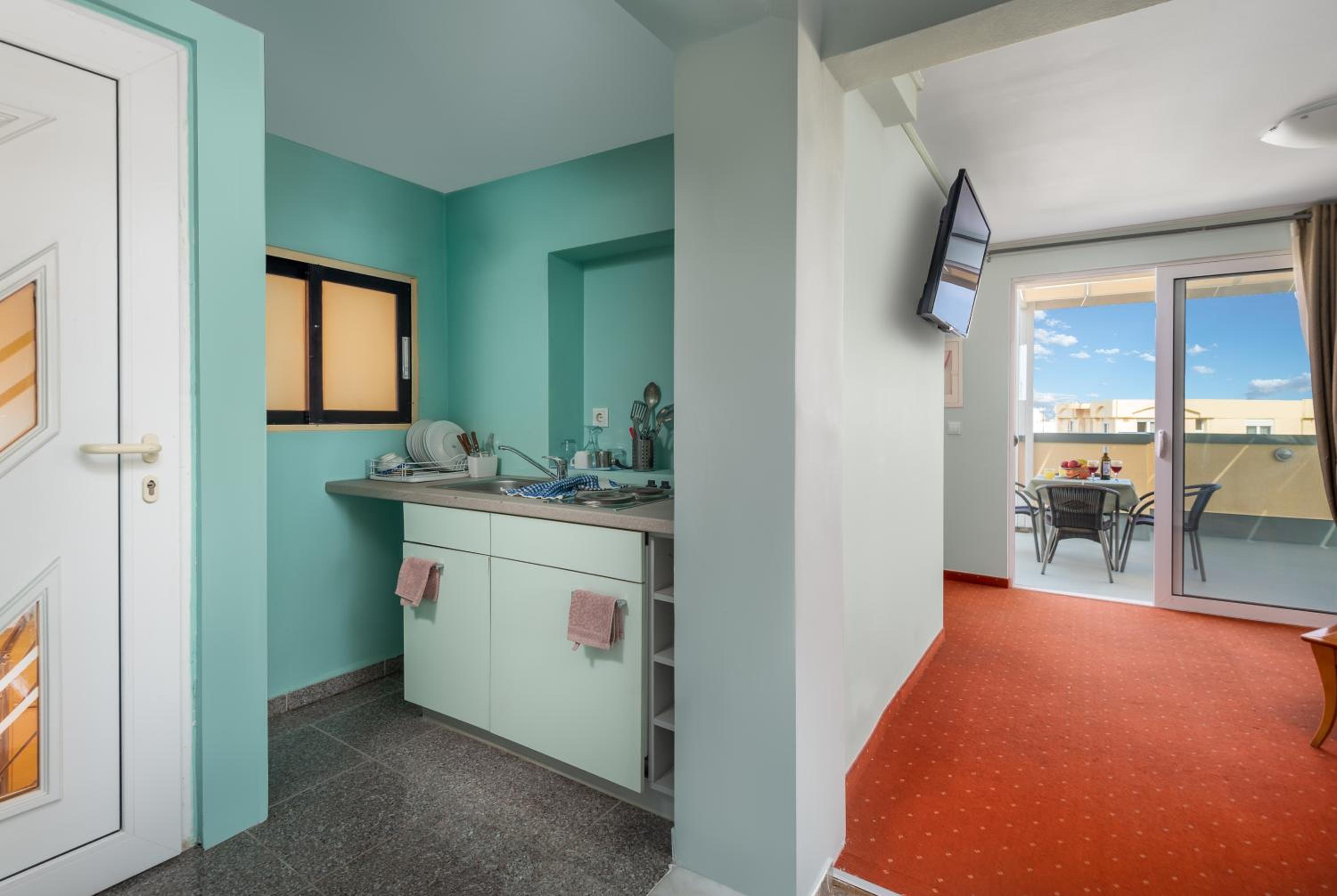 Two-Bedroom Suite photo 2
