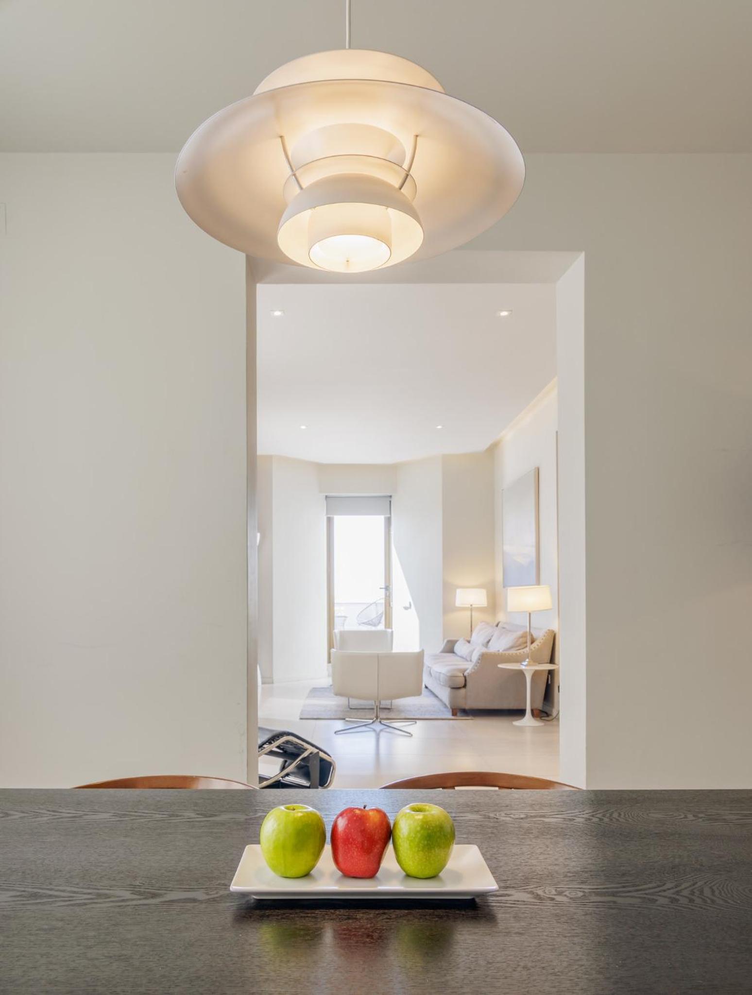 Apartment with Terrace - Photo 2