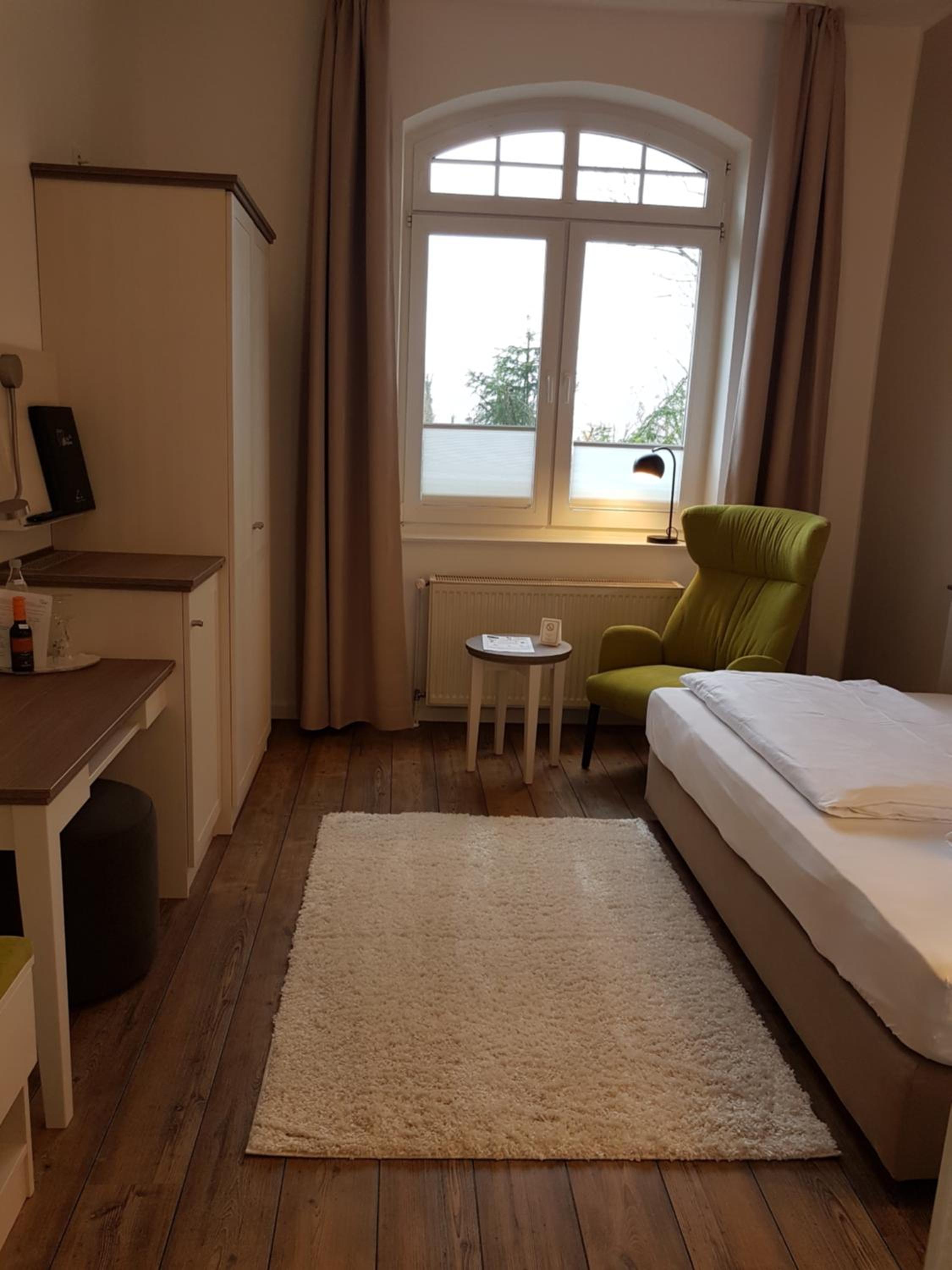 Single Room photo 3
