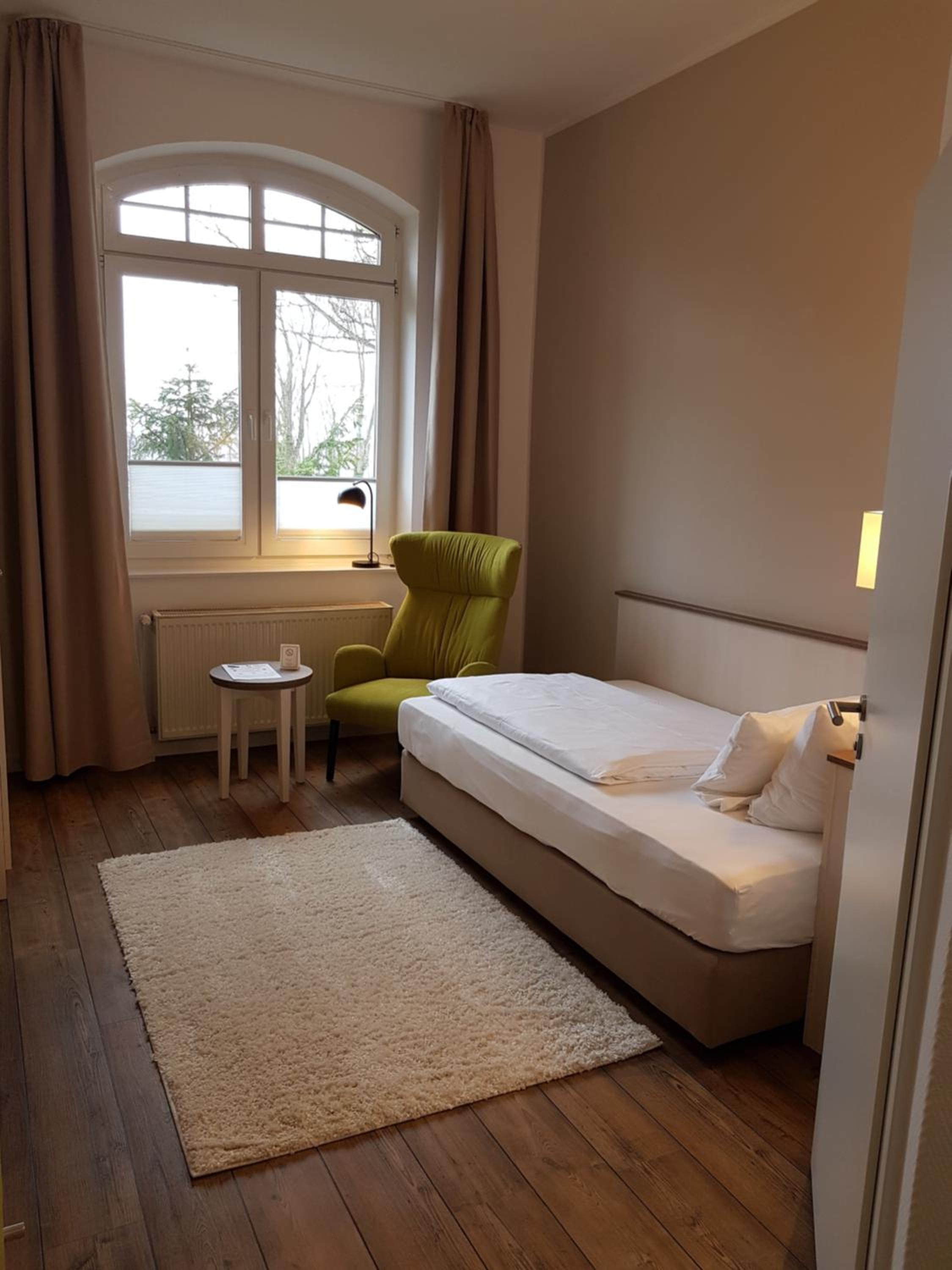 Single Room photo 2